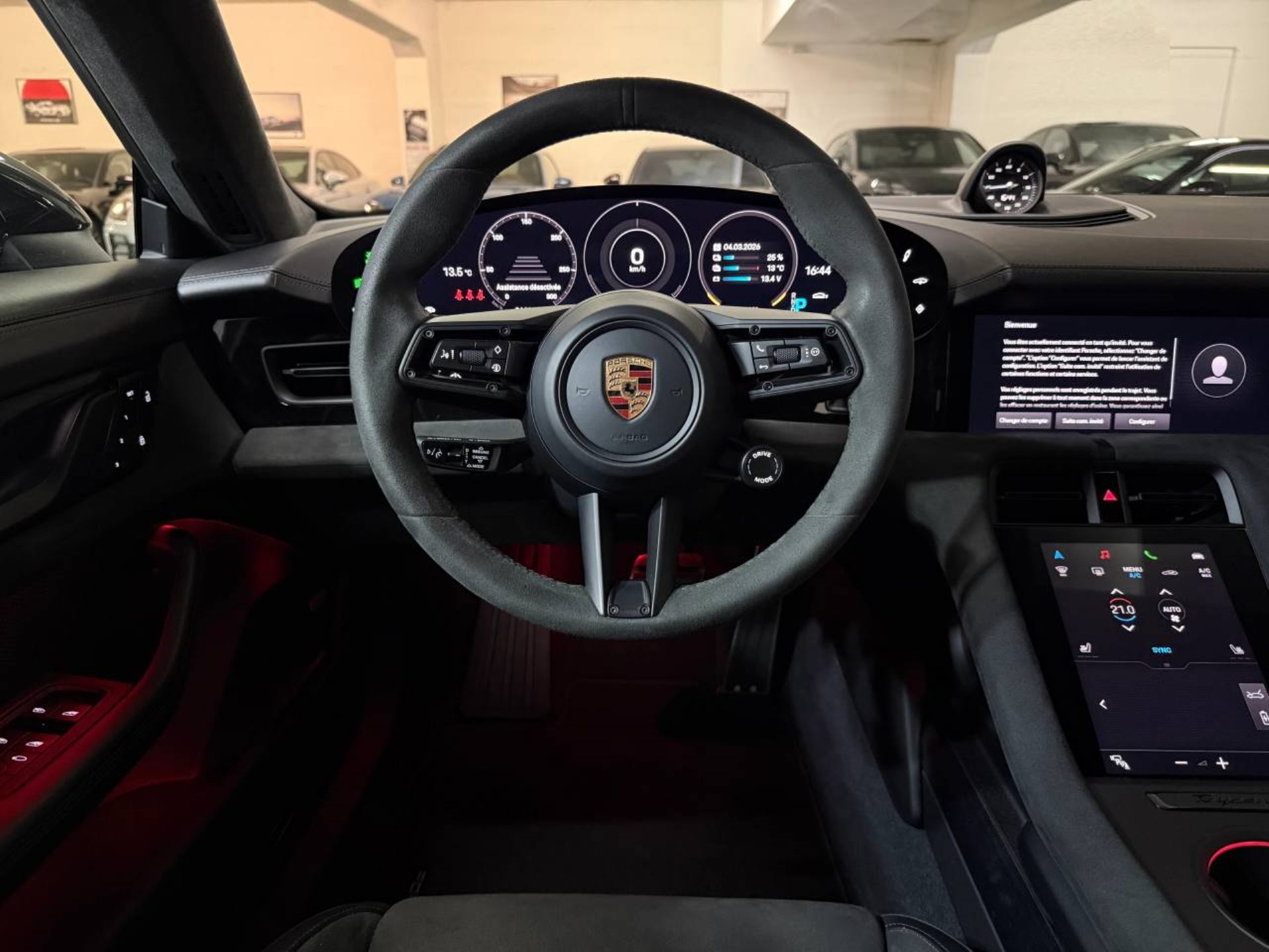 PORSCHE Taycan GTS Sport Turismo (MY22)-image-9