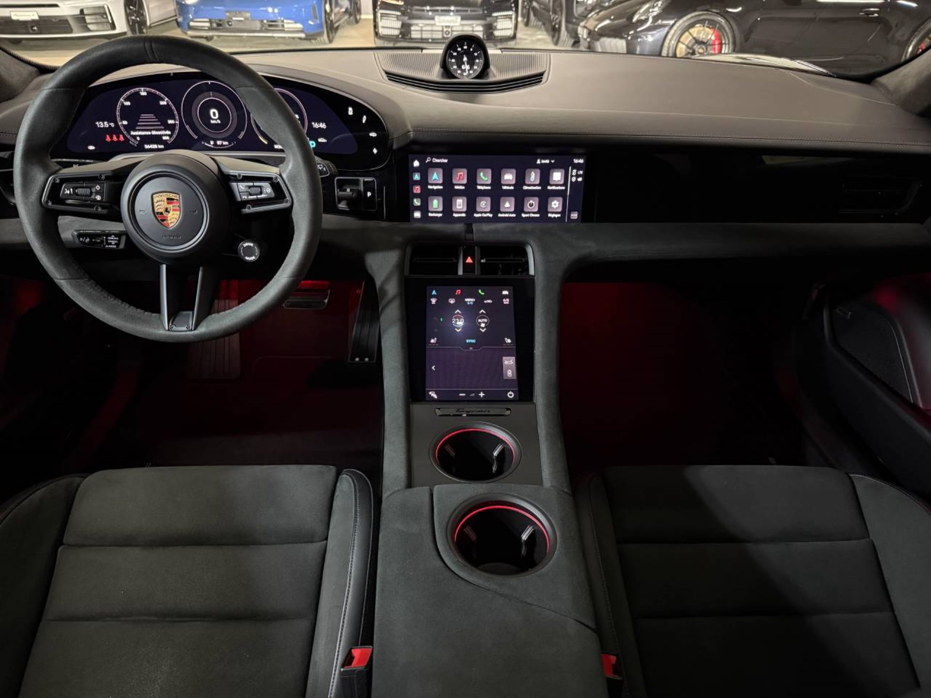 PORSCHE Taycan GTS Sport Turismo (MY22)-image-12