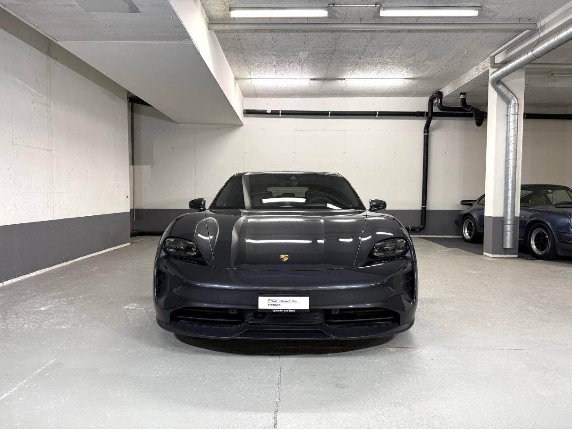 PORSCHE Taycan GTS Sport Turismo (MY22)-image-8