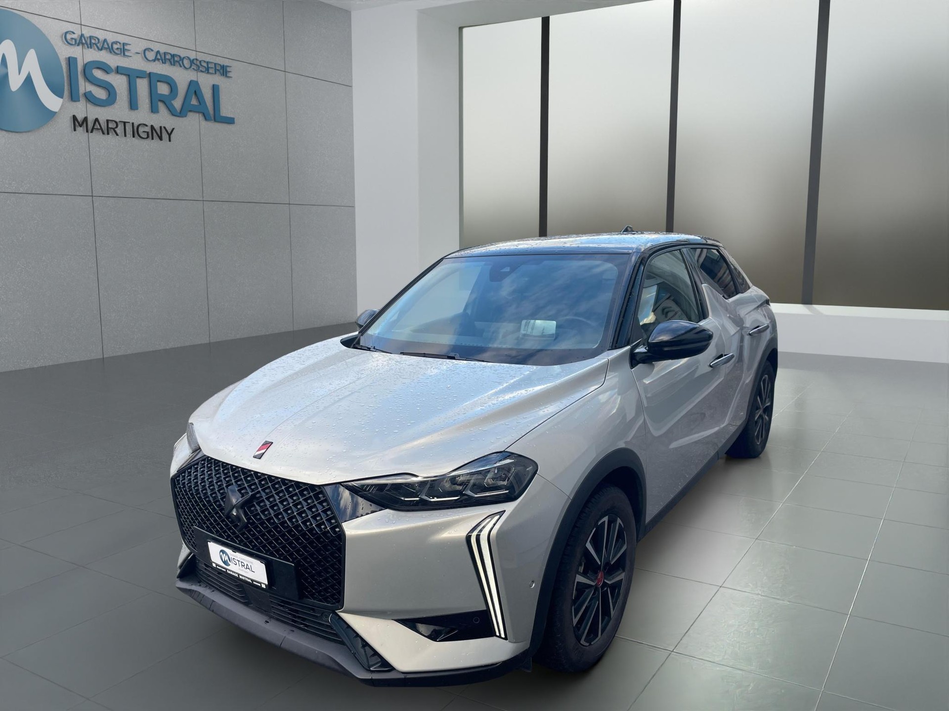 DS AUTOMOBILES 3 E-Tense Ligne Noire-image-0