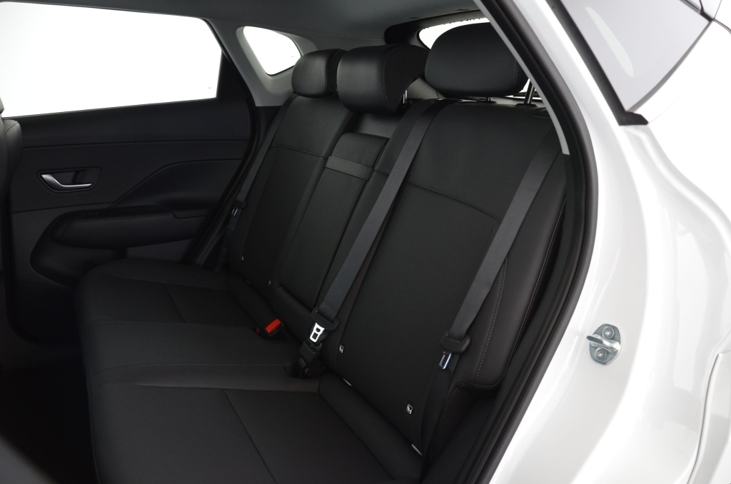 HYUNDAI Kona EV 65.4 kWh Prestige Plus-image-13