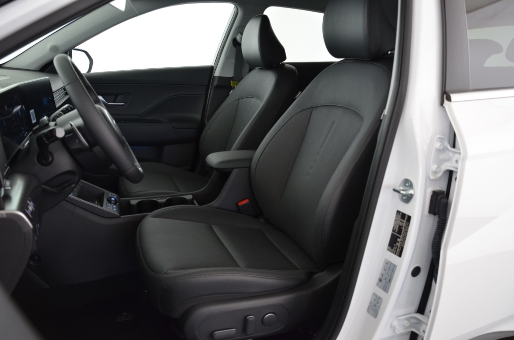 HYUNDAI Kona EV 65.4 kWh Prestige Plus-image-12