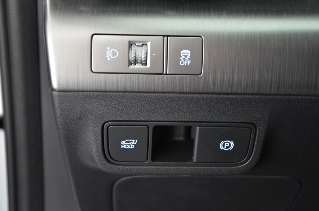 HYUNDAI Kona EV 65.4 kWh Prestige Plus-image-21