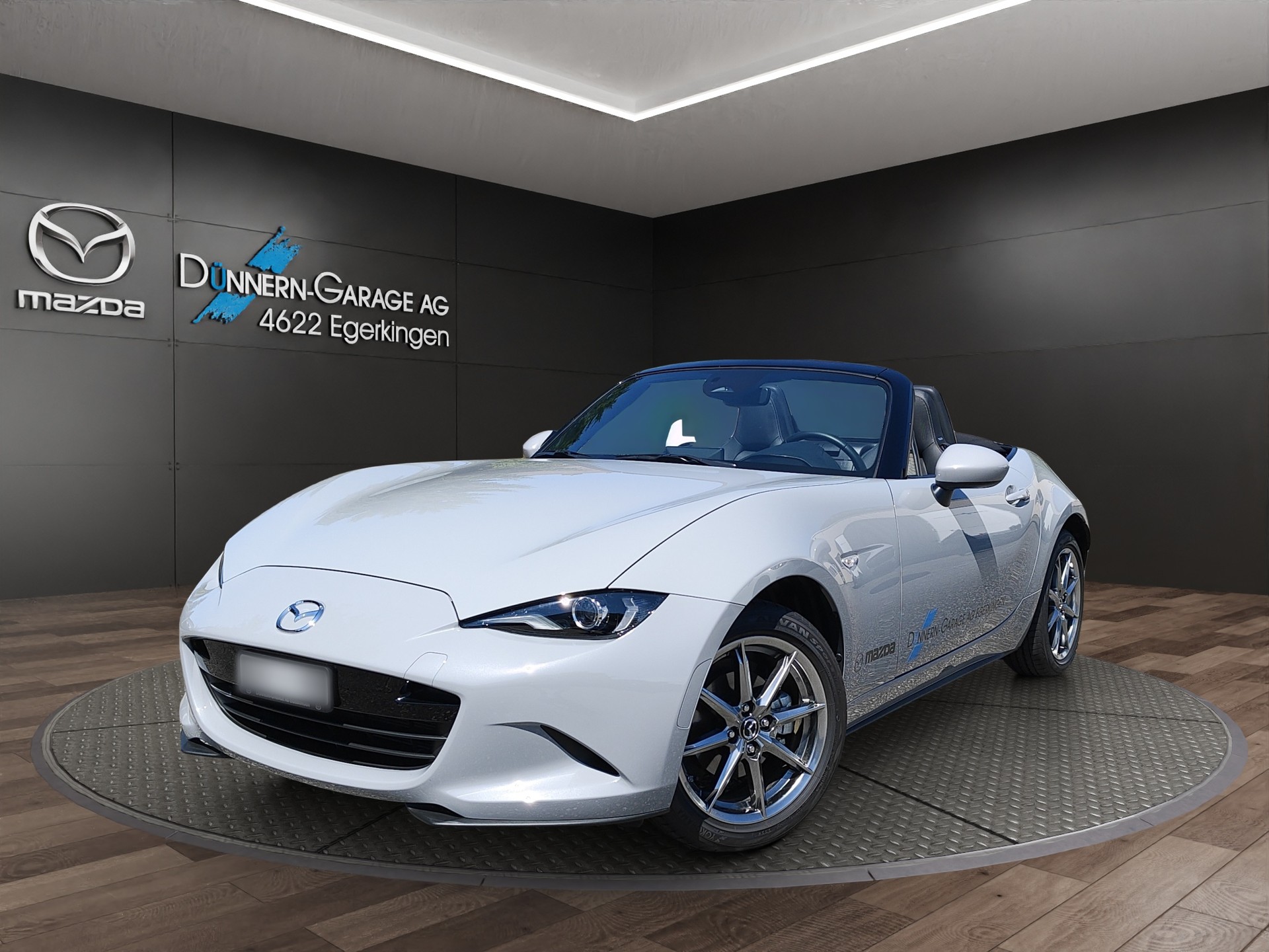 MAZDA MX-5 Skyactiv-G 132 Exclusive-line