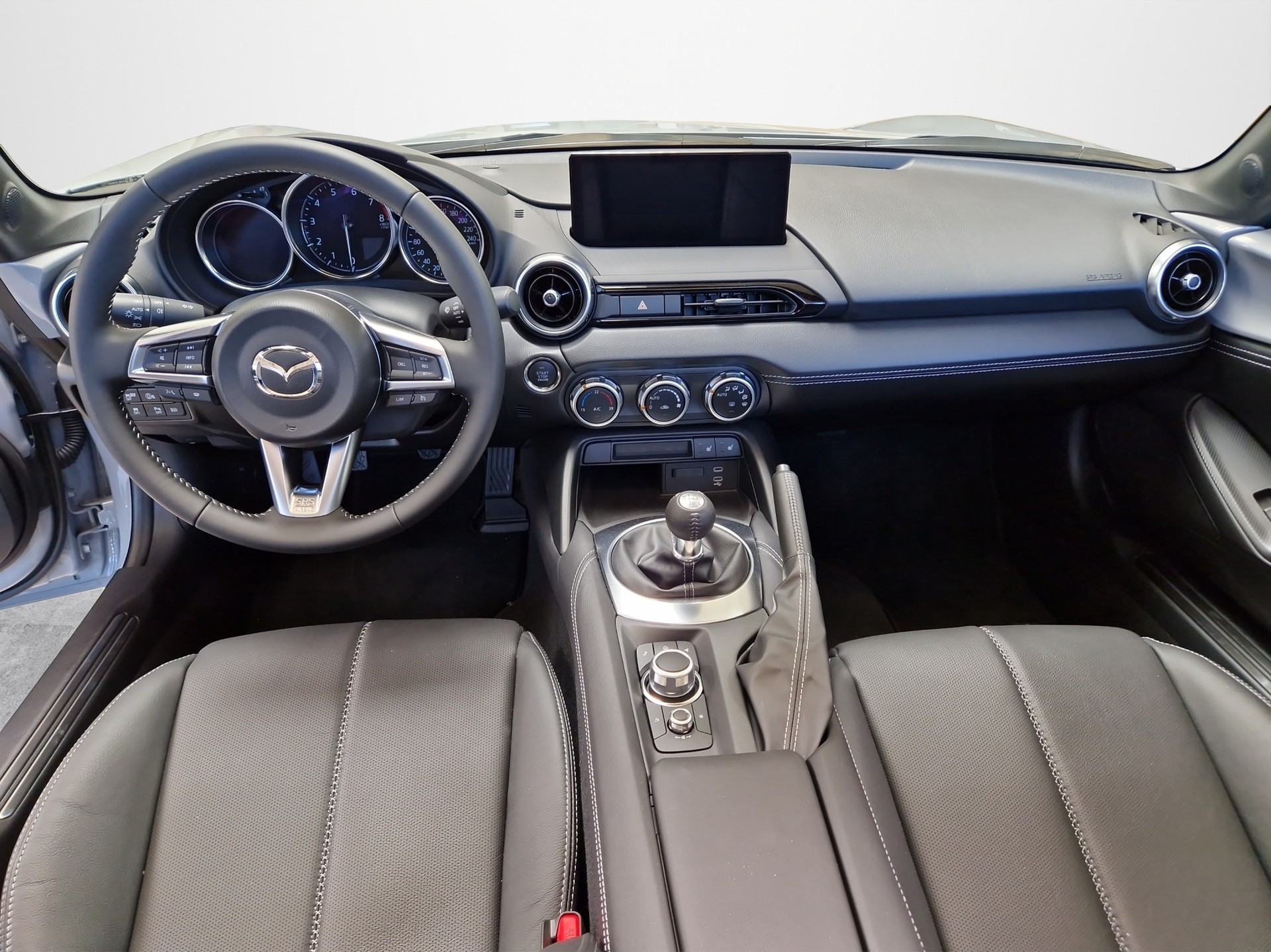 MAZDA MX-5 Skyactiv-G 132 Exclusive-line-image-9