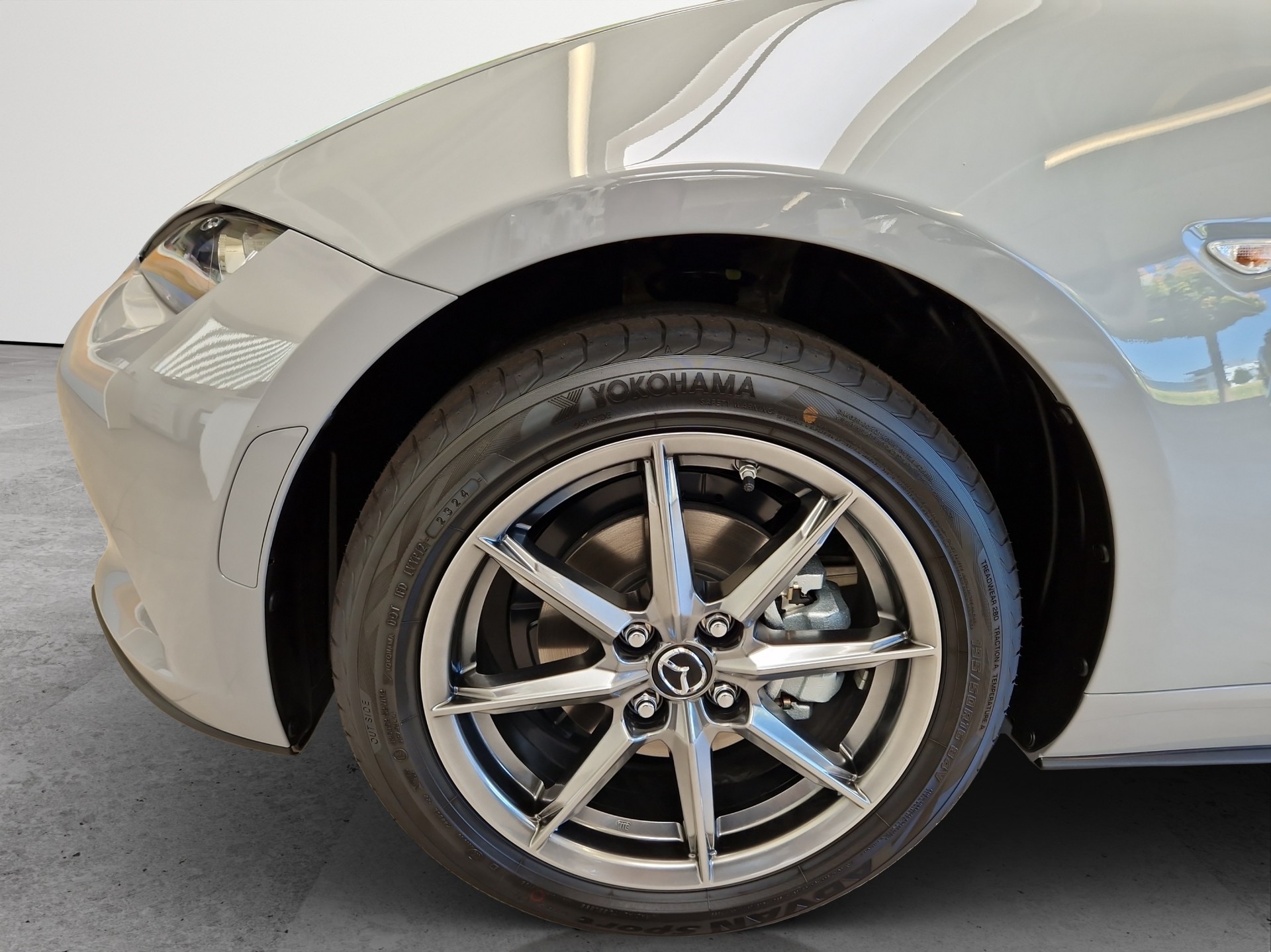 MAZDA MX-5 Skyactiv-G 132 Exclusive-line-image-5