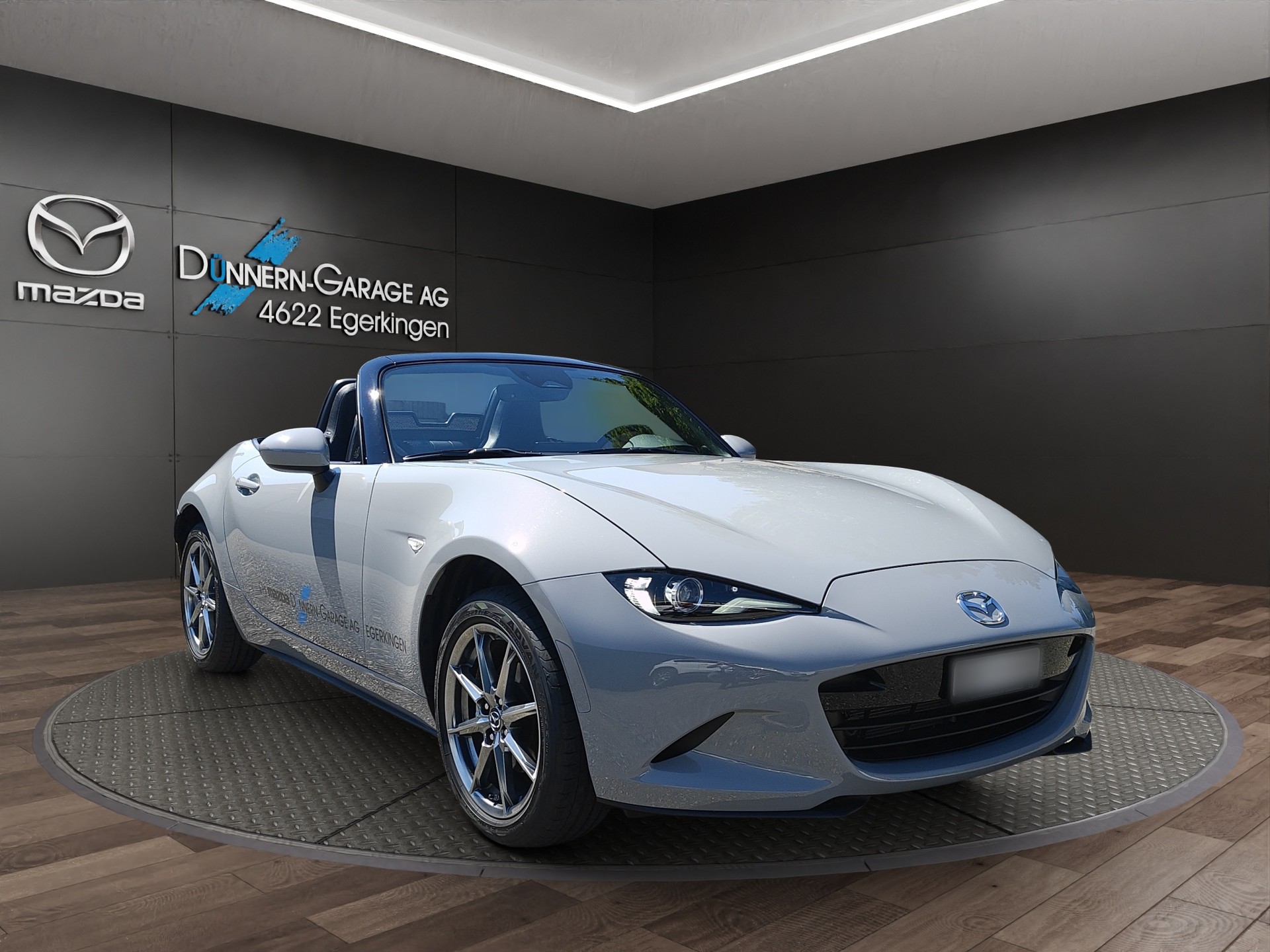 MAZDA MX-5 Skyactiv-G 132 Exclusive-line-image-2