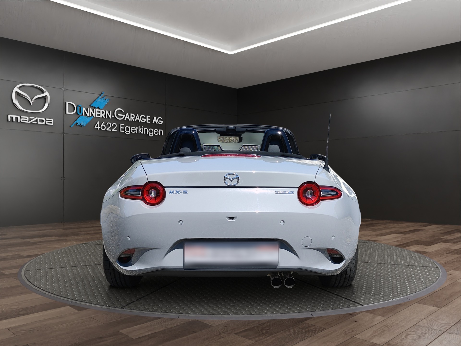 MAZDA MX-5 Skyactiv-G 132 Exclusive-line-image-5