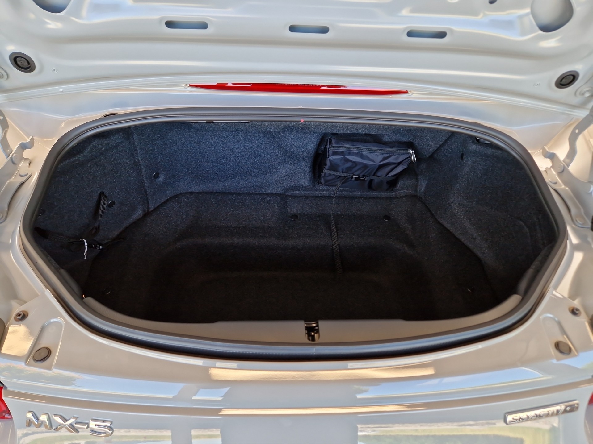 MAZDA MX-5 Skyactiv-G 132 Exclusive-line-image-6