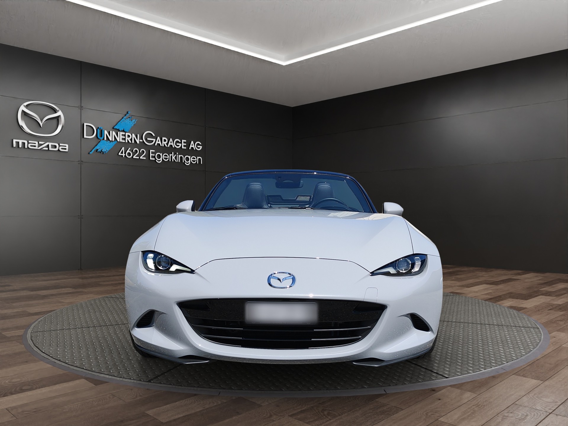 MAZDA MX-5 Skyactiv-G 132 Exclusive-line-image-1