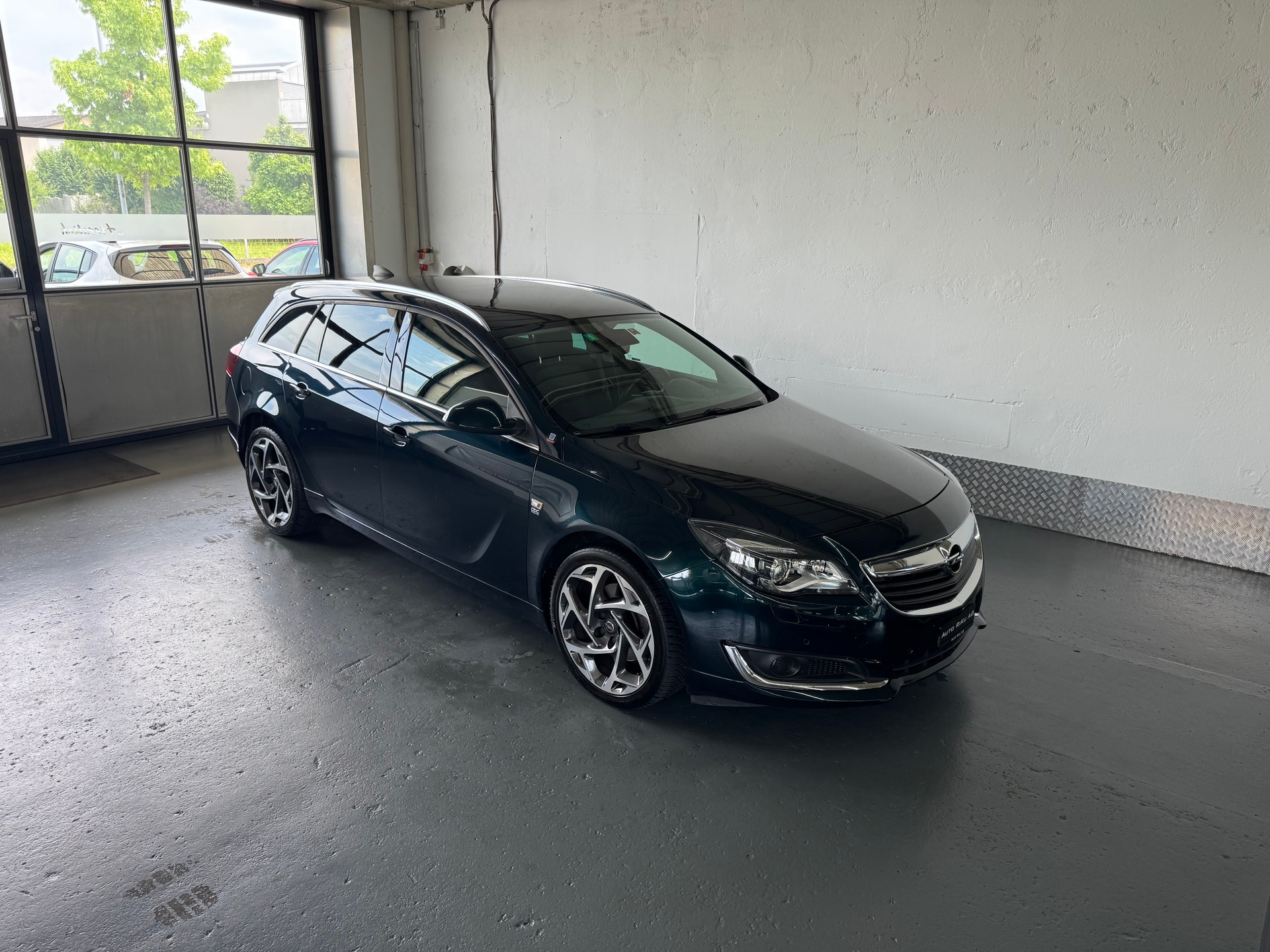 OPEL Insignia Sports Tourer 2.0 CDTI Sport 4WD Aut.-image-0