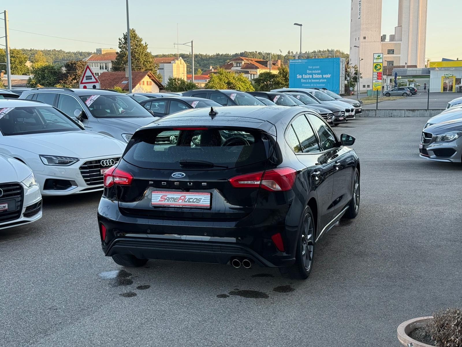 FORD Focus 1.0 SCTi ST Line-image-1