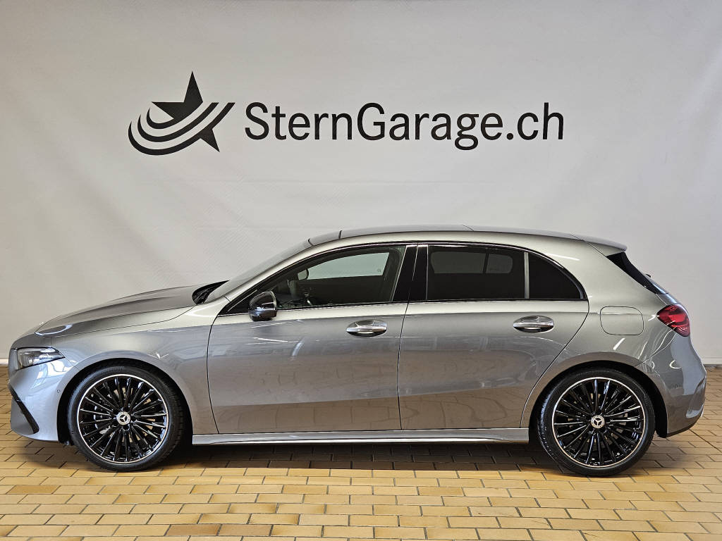 MERCEDES-BENZ A 220 4Matic AMG Line-image-1