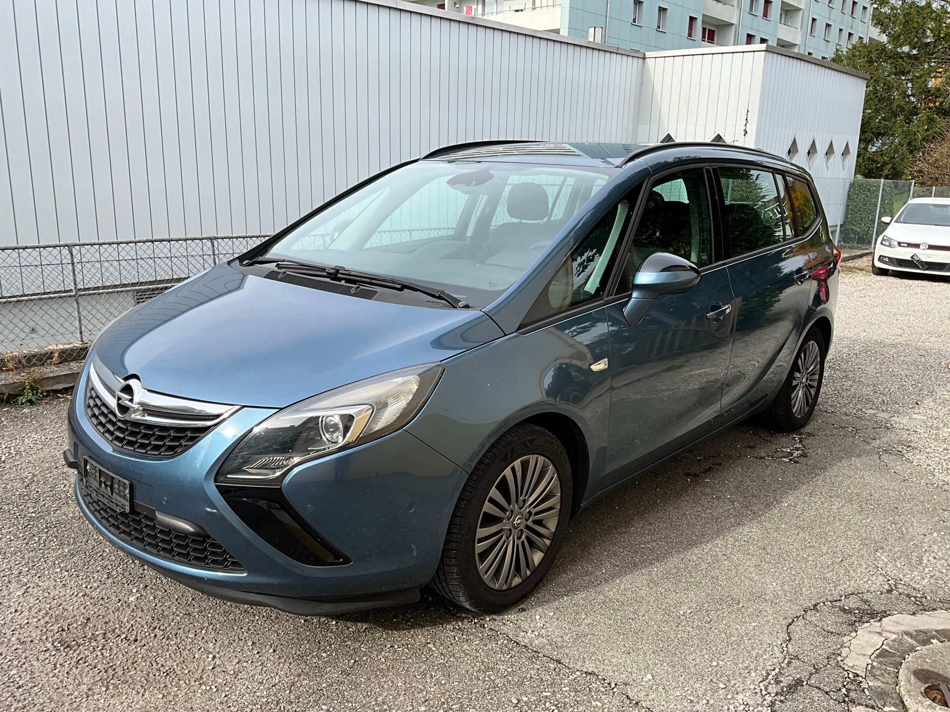 OPEL Zafira Tourer 1.6i 16V Turbo Active Edition-image-1