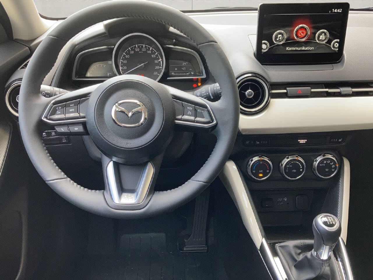 MAZDA 2 1.5 115 PS Exclusive-Line-image-8