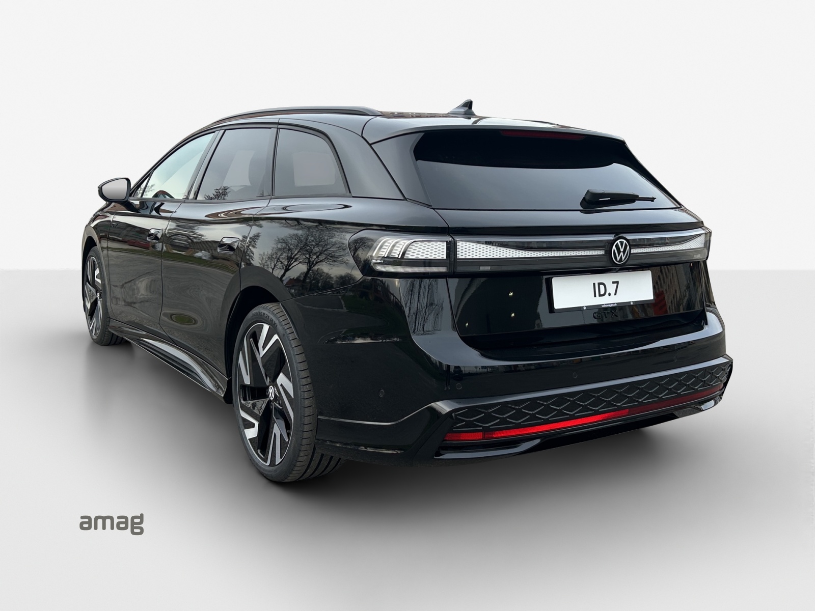 VW ID.7 Tourer GTX 86 kWh GTX 4 Motion-image-2
