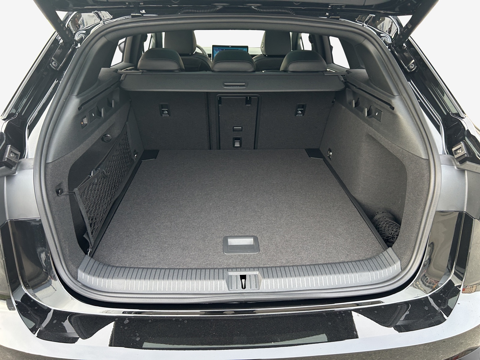 VW ID.7 Tourer GTX 86 kWh GTX 4 Motion-image-10