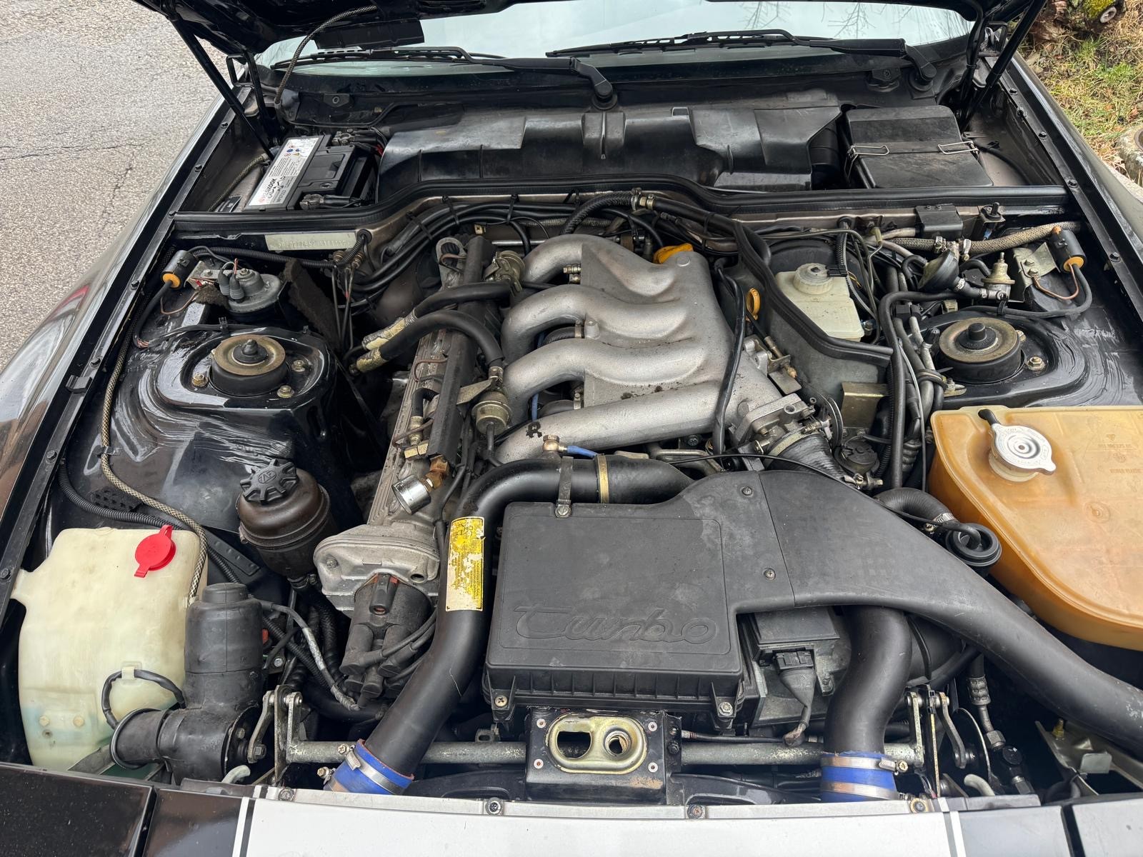 PORSCHE 944 Turbo S-image-4