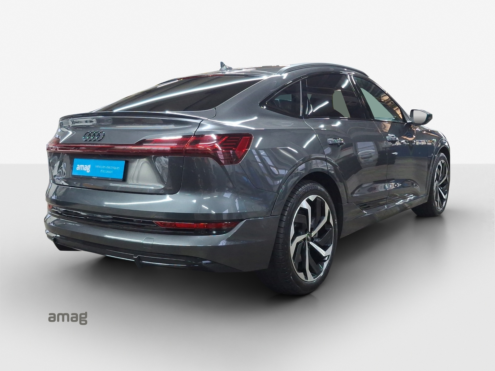 AUDI e-tron 55 Sportback S Line Black Edition quattro-image-5
