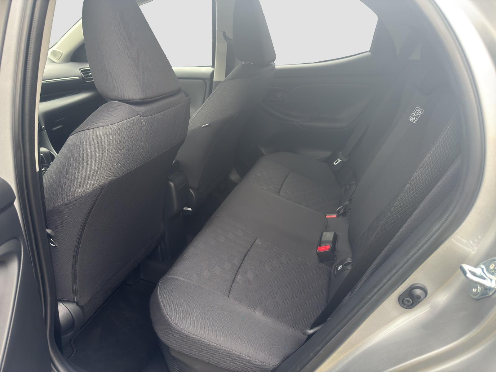 TOYOTA Yaris 1.5 VVT-i HSD Trend-image-14