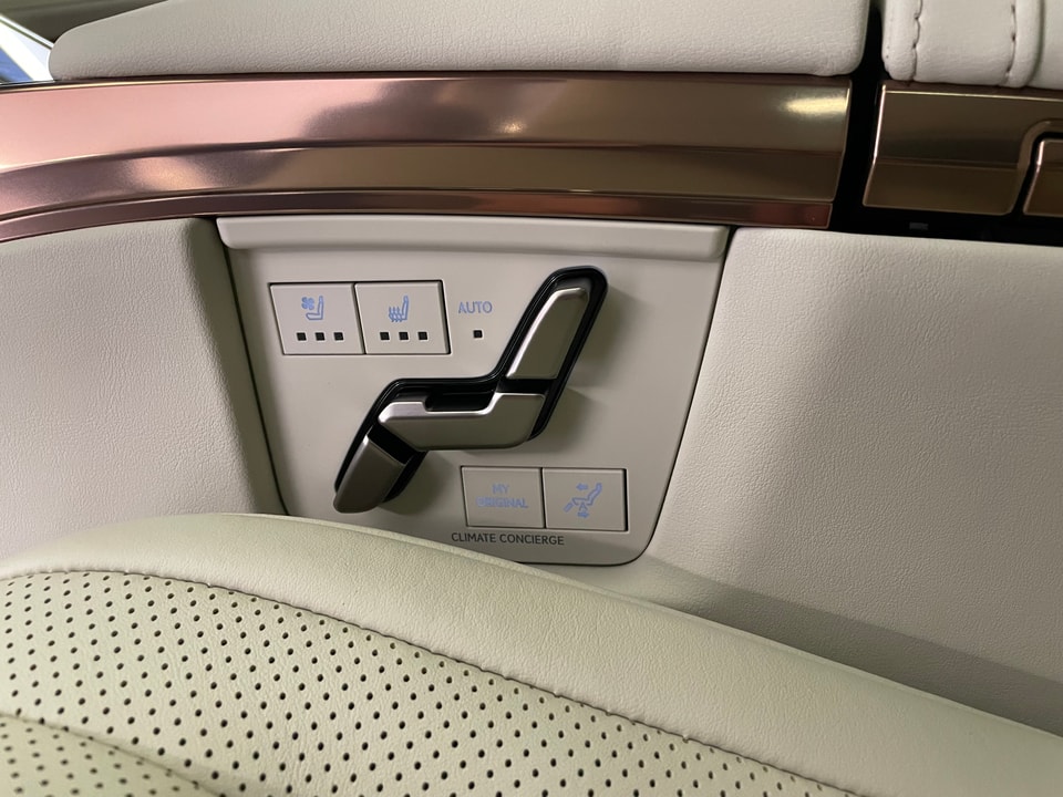 LM 350h VIP AWD Voll-Hybrid