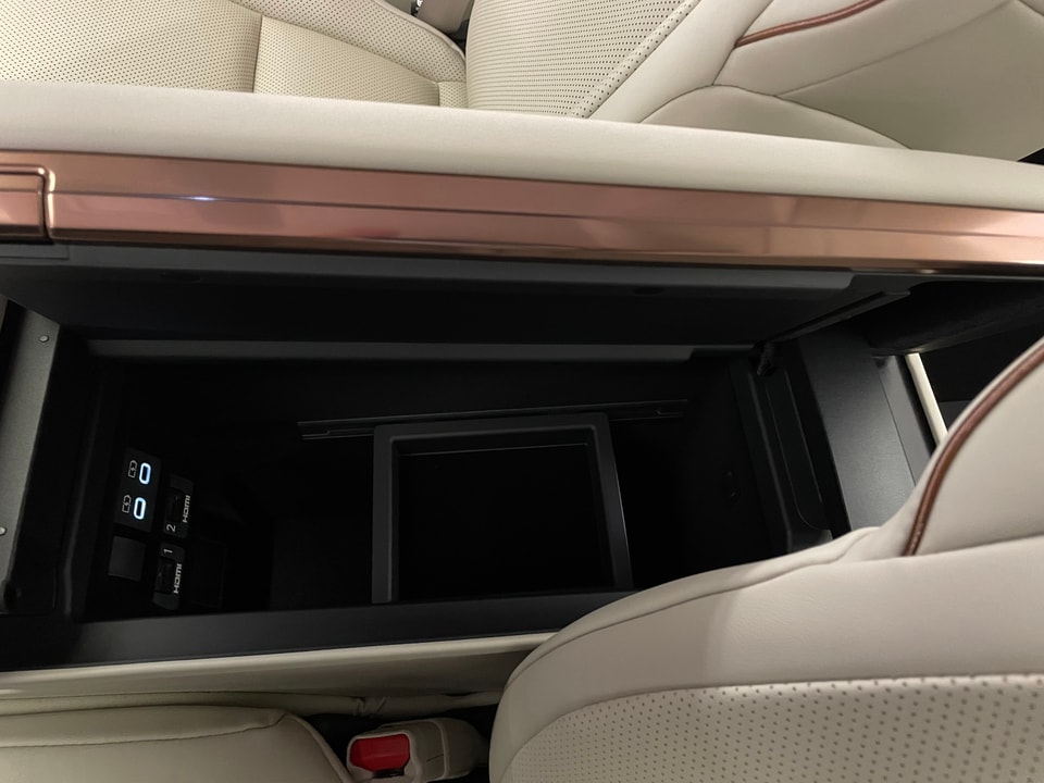 LM 350h VIP AWD Voll-Hybrid