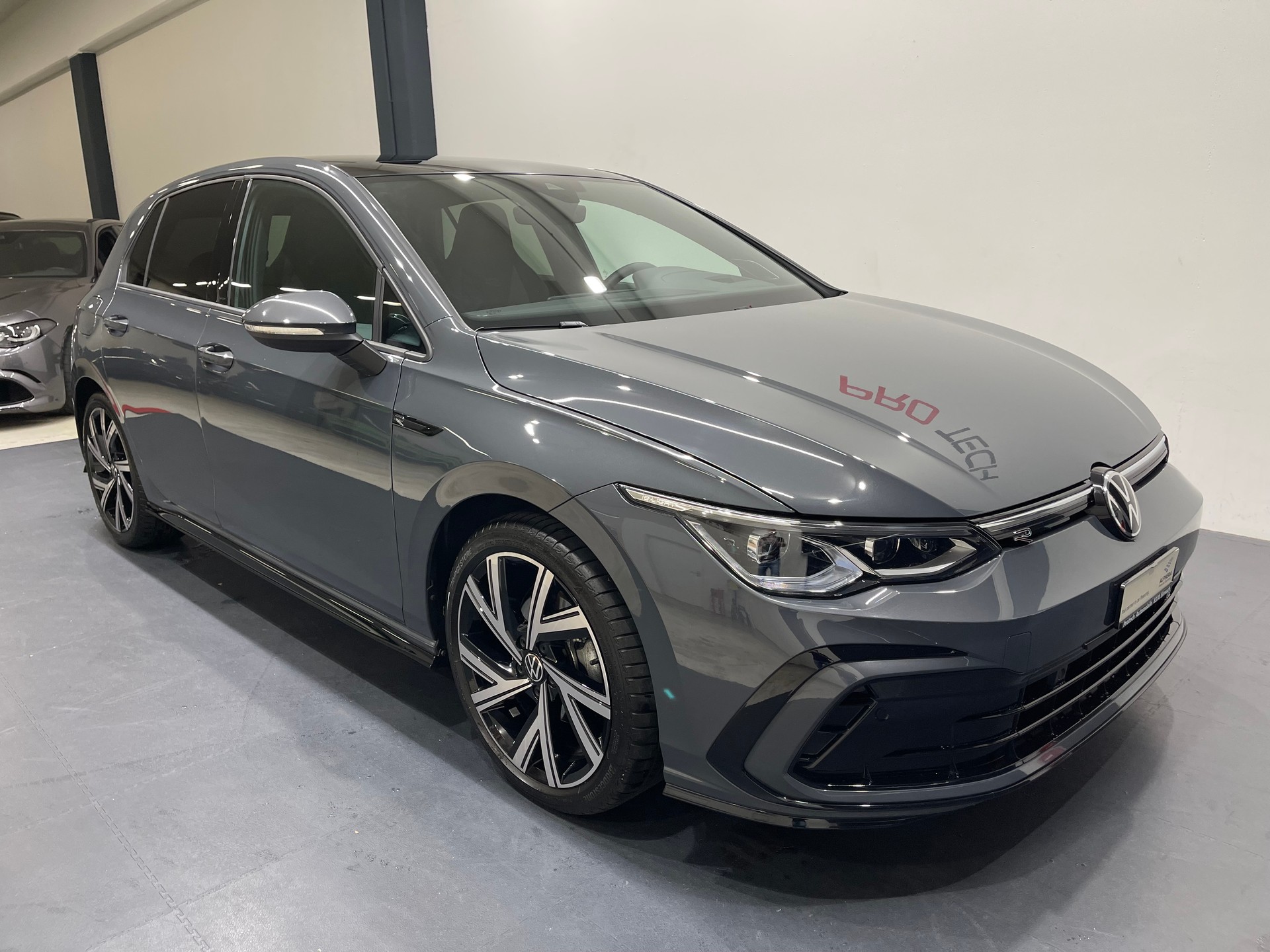 VW Golf 2.0 TDI R-Line DSG *IQ-LIGHT*AHK*HEAD UP*H&K*PANO*-image-8