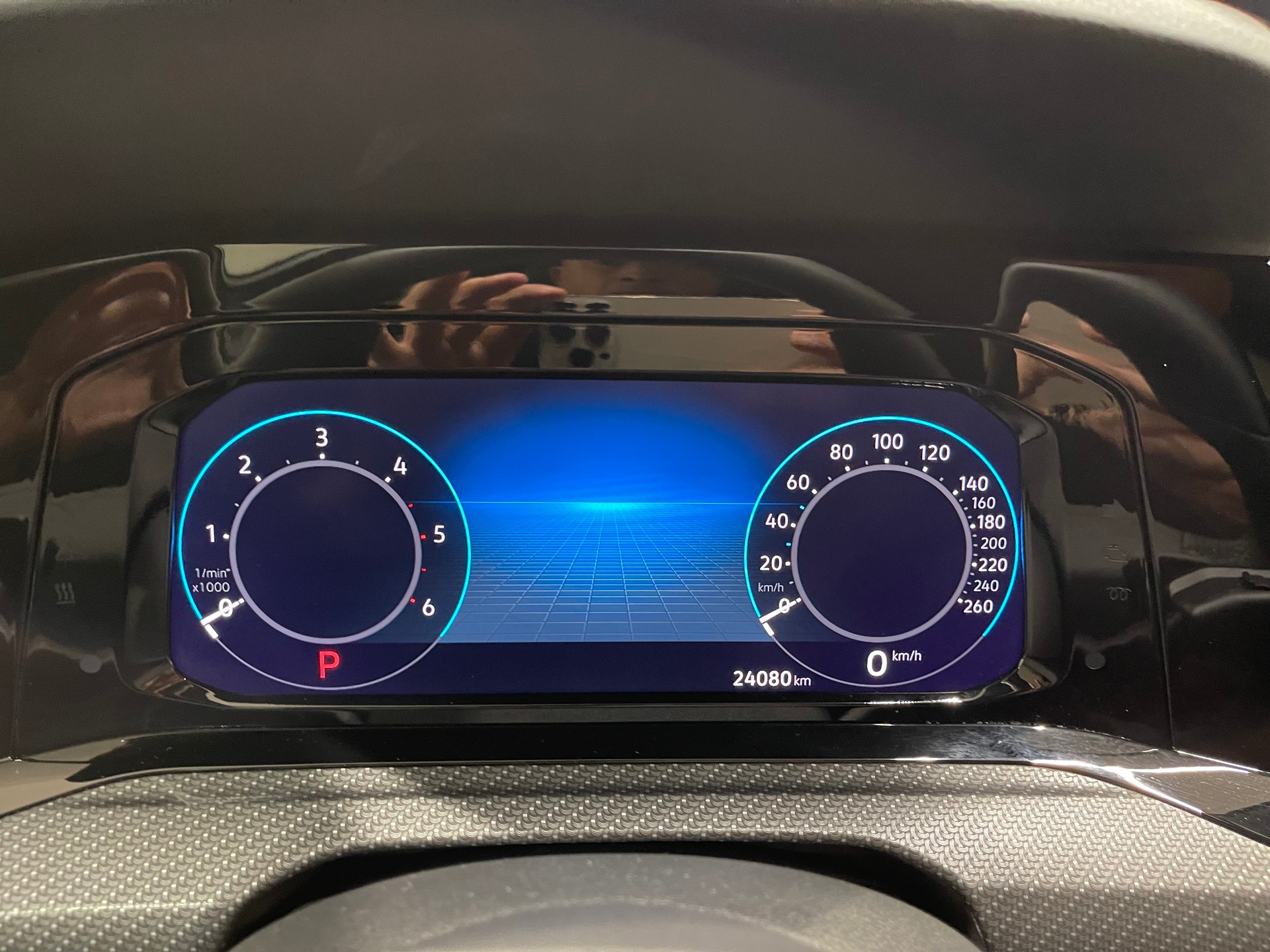 VW Golf 2.0 TDI R-Line DSG *IQ-LIGHT*AHK*HEAD UP*H&K*PANO*-image-19