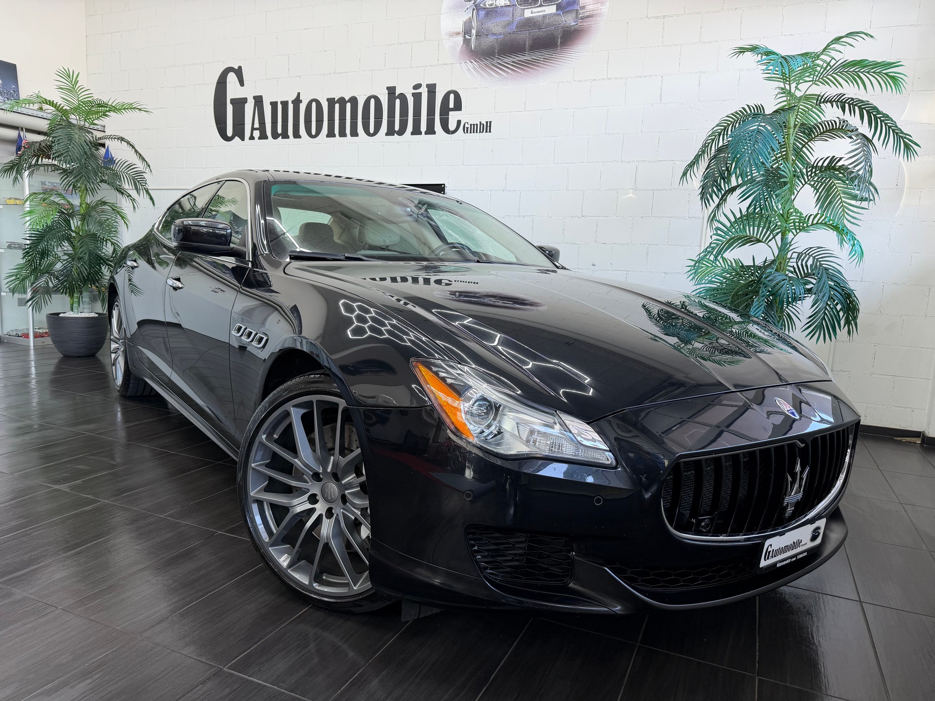 MASERATI Quattroporte 3.8 V8 GTS Nerissimo Automatica ⭐️-showroom-element-1