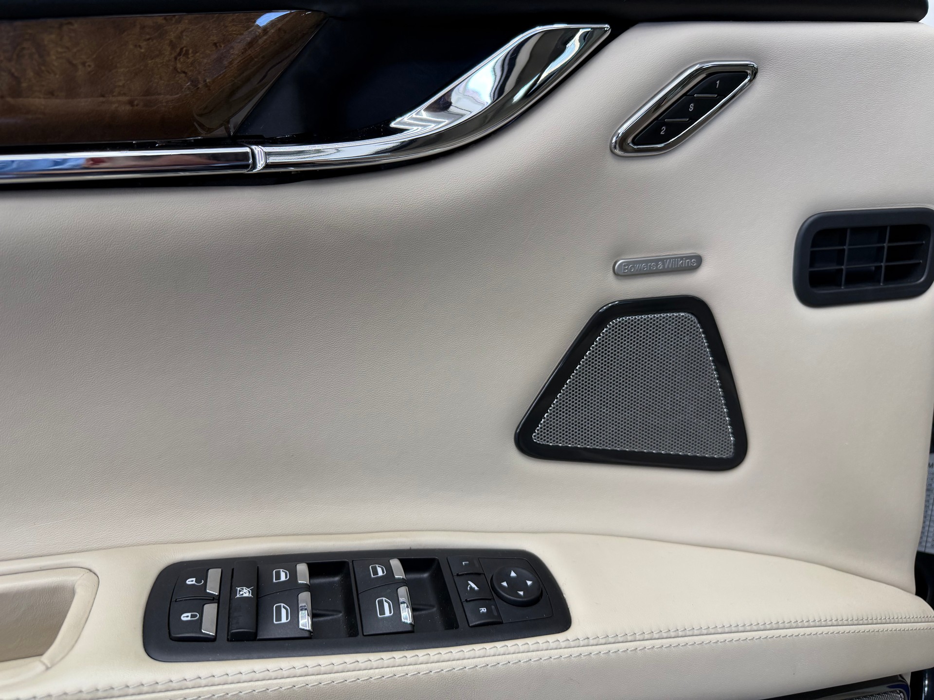 MASERATI Quattroporte 3.8 V8 GTS Nerissimo Automatica ⭐️-image-14