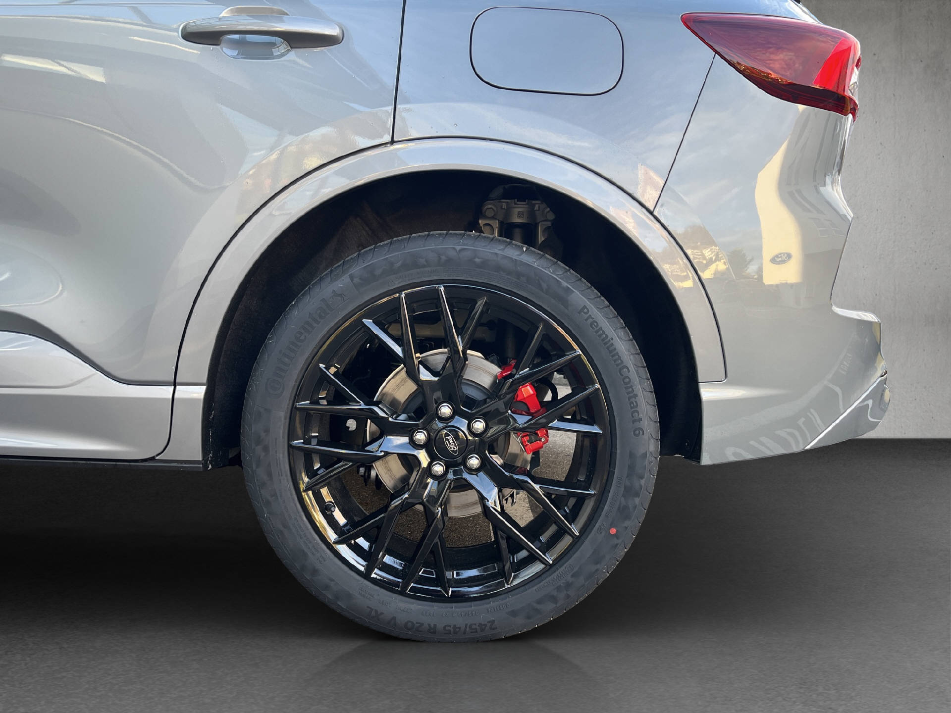 FORD Kuga 2.5 Hybrid ST-Line X 4x4-image-23