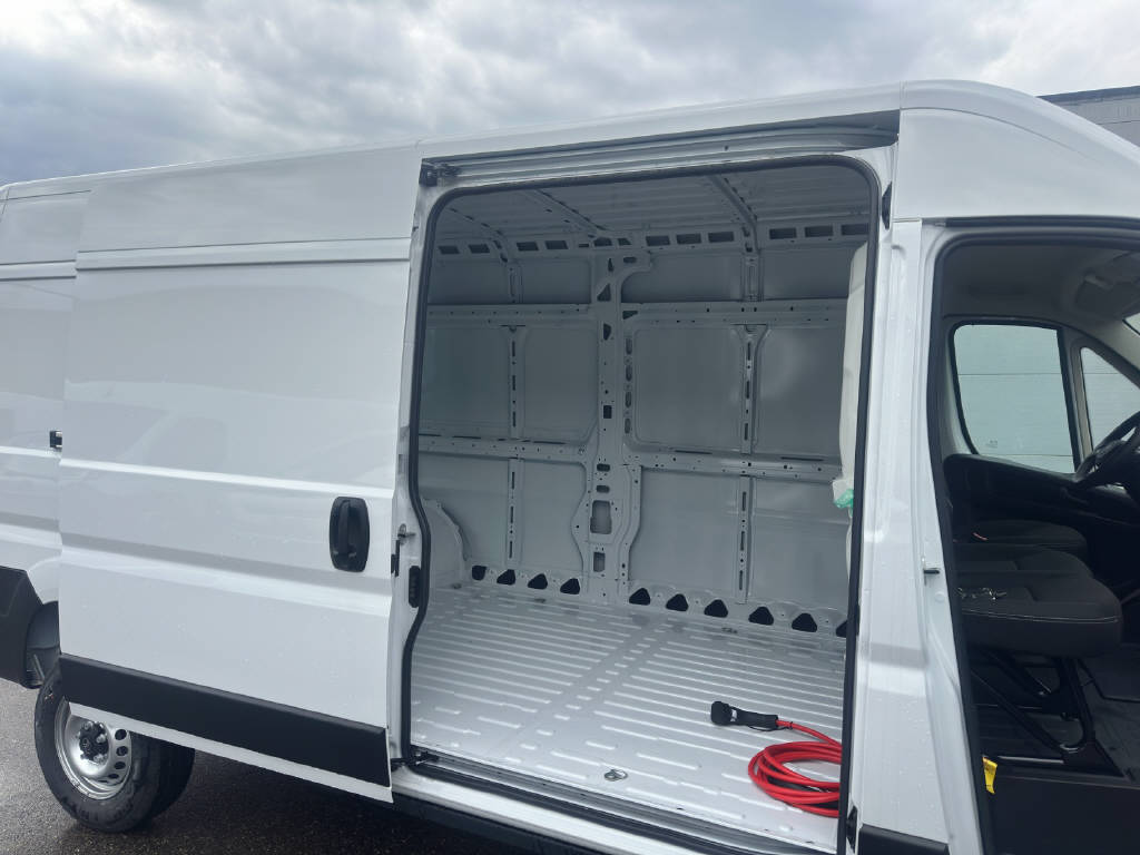 CITROEN e-Jumper Kaw. 35+ L3H2 110 kWh-image-8