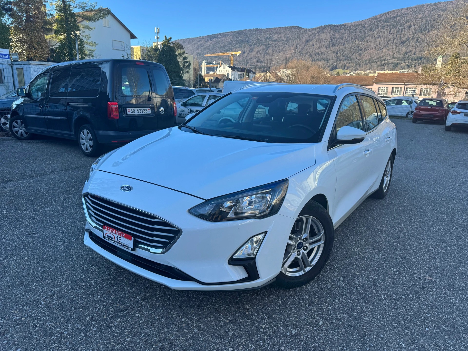 FORD Focus 1.5 TDCi Business Automatic ** Gr. Navi * Klima * PDC V&H * Tempomat * Frisch Ab MFK-image-0