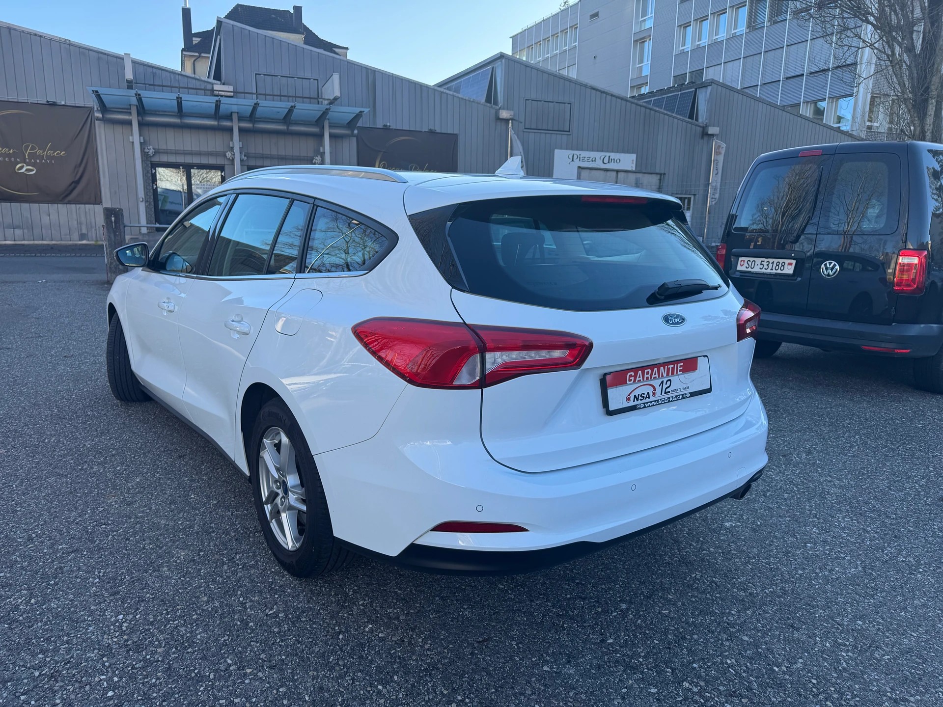 FORD Focus 1.5 TDCi Business Automatic ** Gr. Navi * Klima * PDC V&H * Tempomat * Frisch Ab MFK-image-8