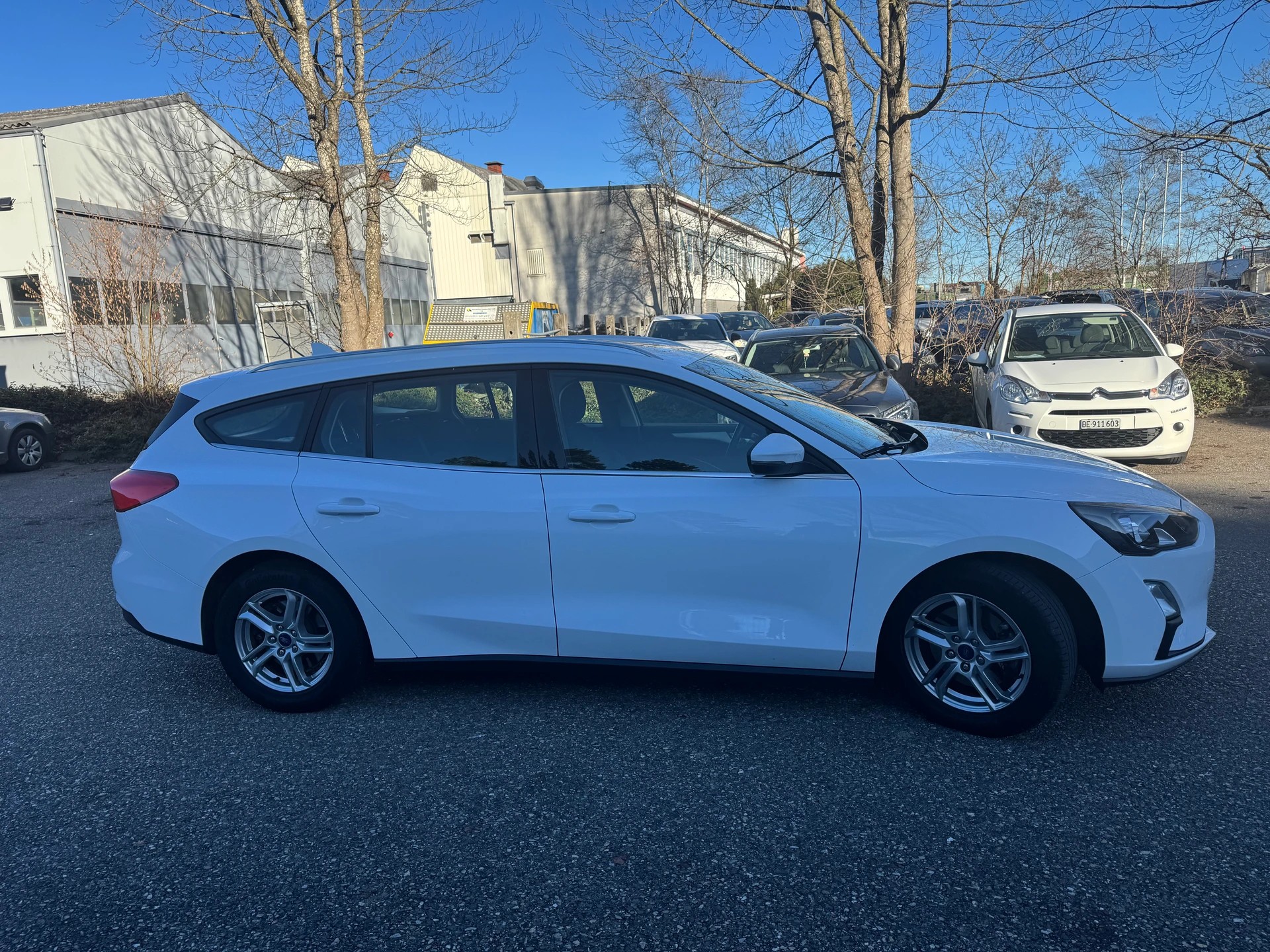 FORD Focus 1.5 TDCi Business Automatic ** Gr. Navi * Klima * PDC V&H * Tempomat * Frisch Ab MFK-image-7