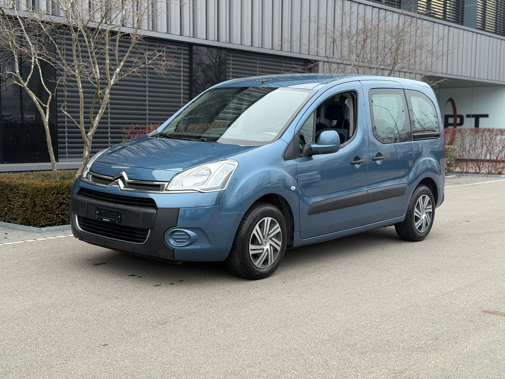 CITROEN Berlingo 1.6 e-HDi Séduction EGS6-image-0
