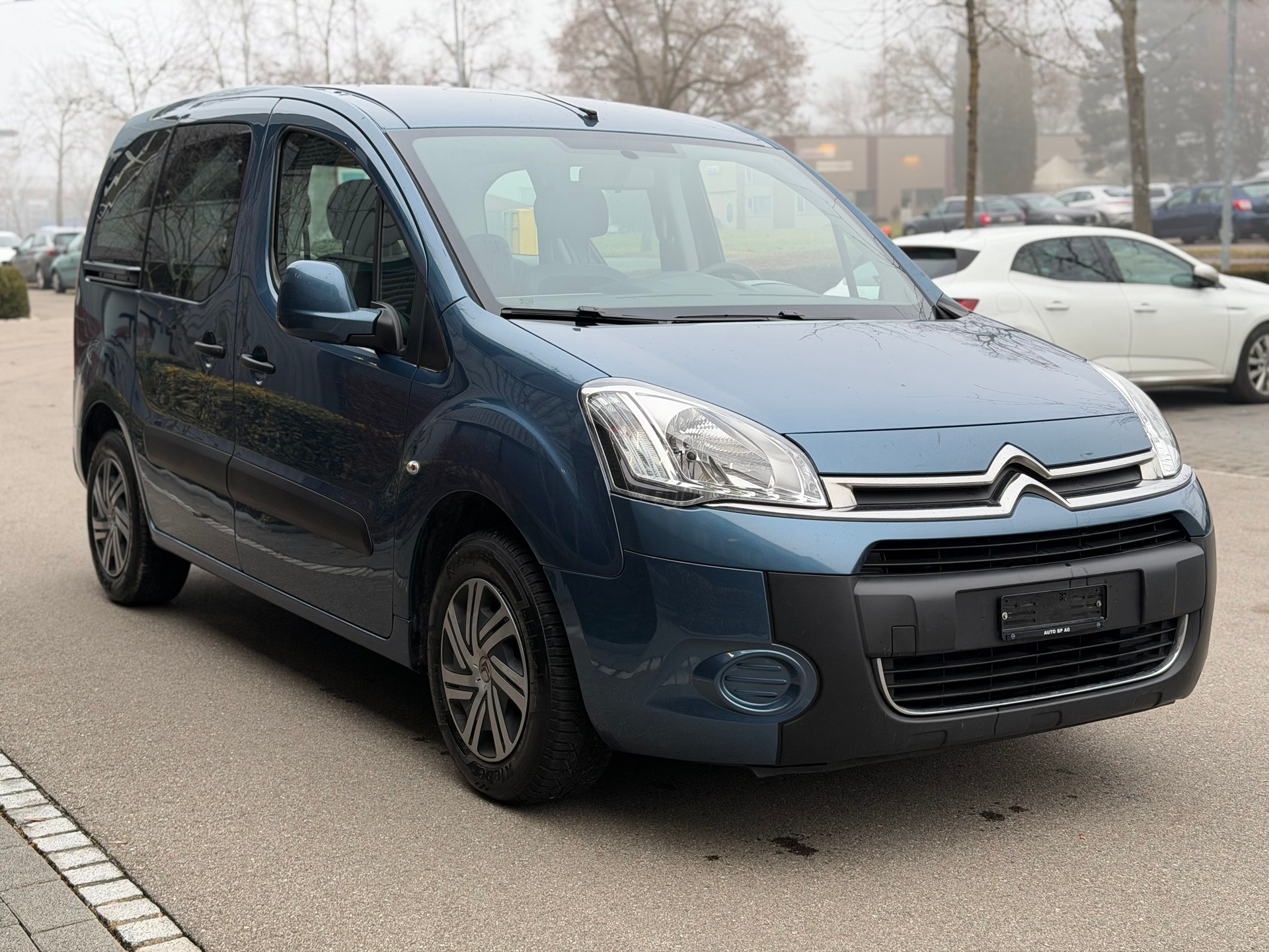 CITROEN Berlingo 1.6 e-HDi Séduction EGS6-image-3