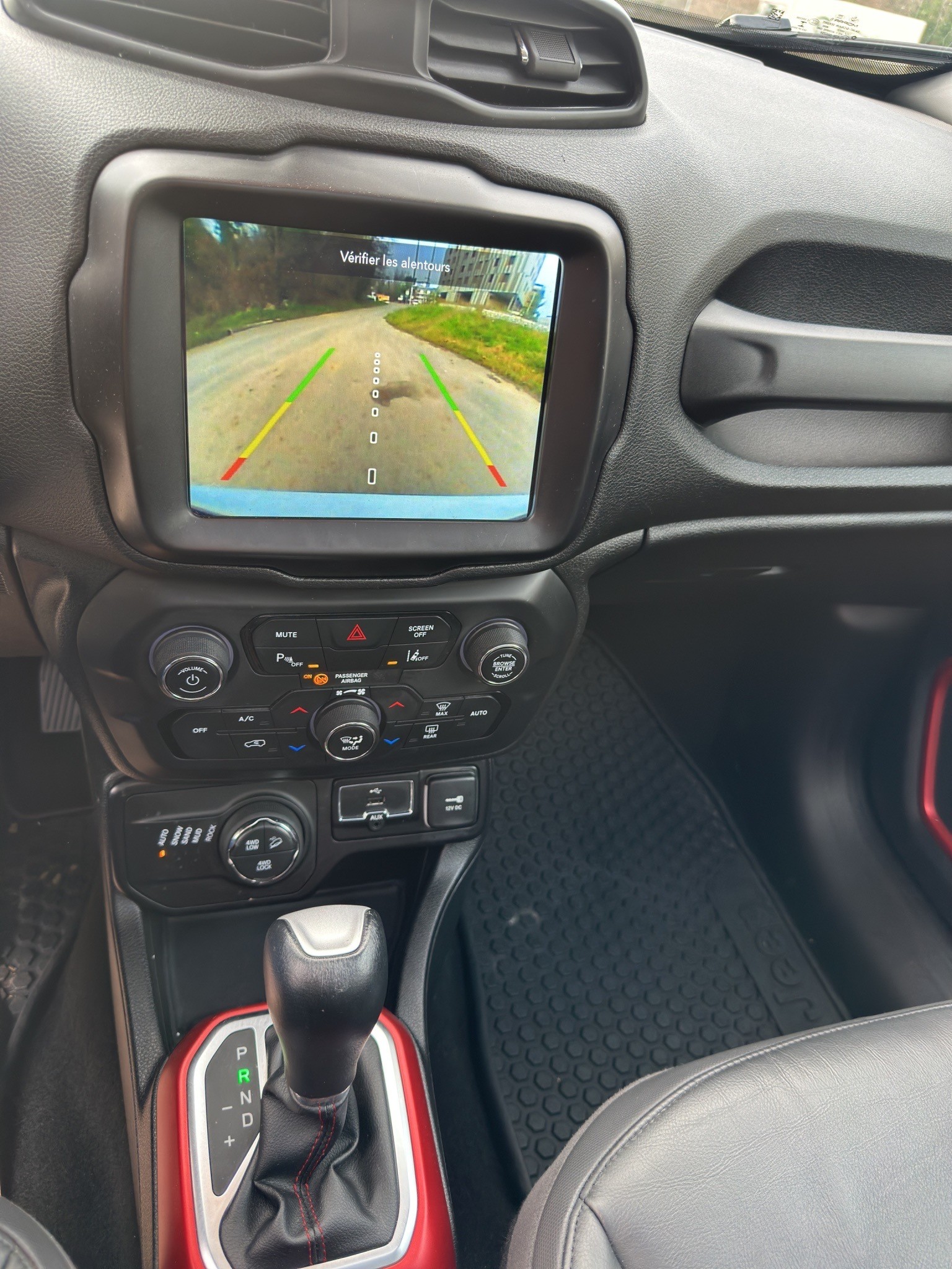 JEEP Renegade 2.0 MJ Trailhawk AWD + Low Range 9ATX-image-16