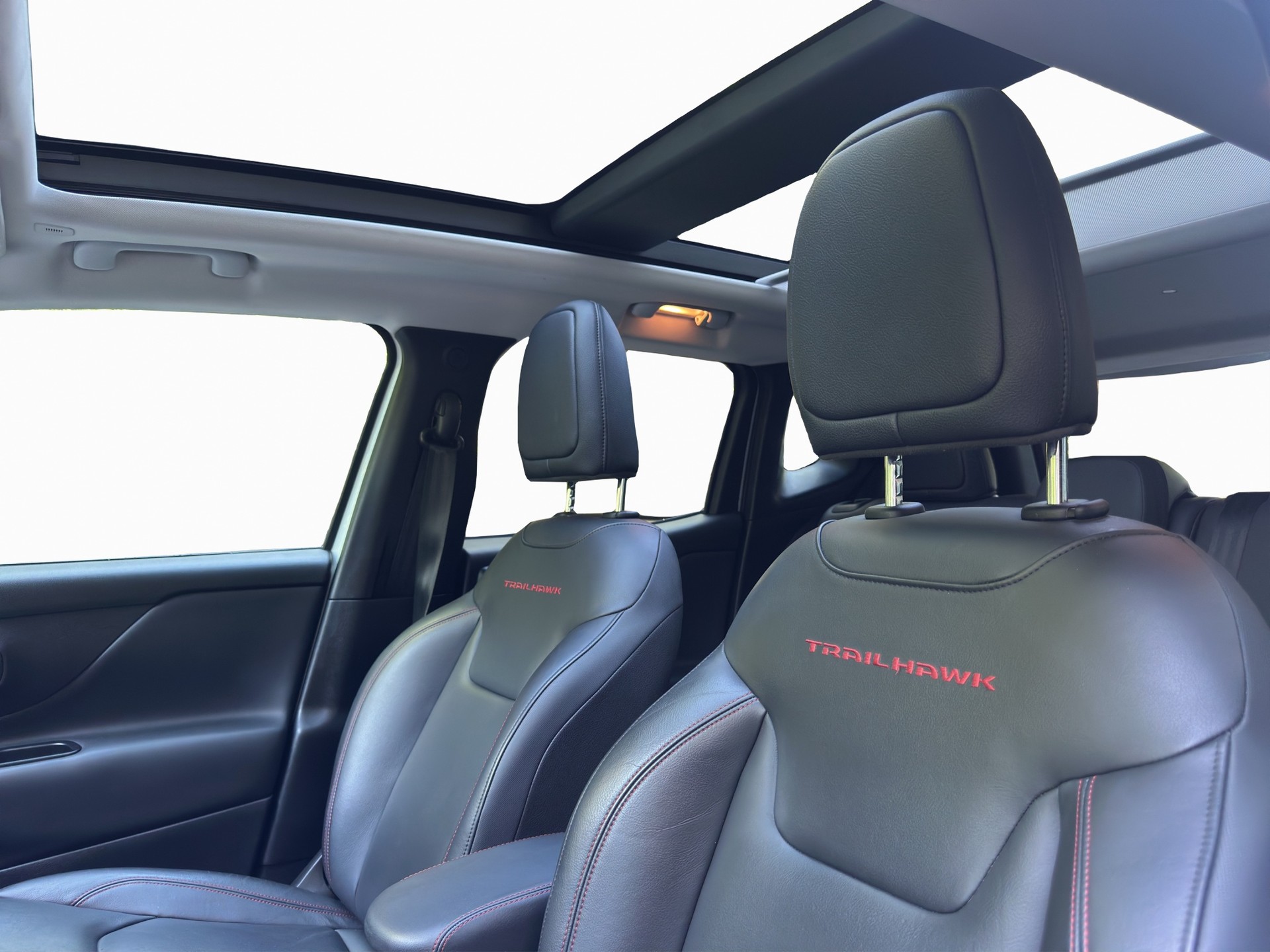 JEEP Renegade 2.0 MJ Trailhawk AWD + Low Range 9ATX-image-12