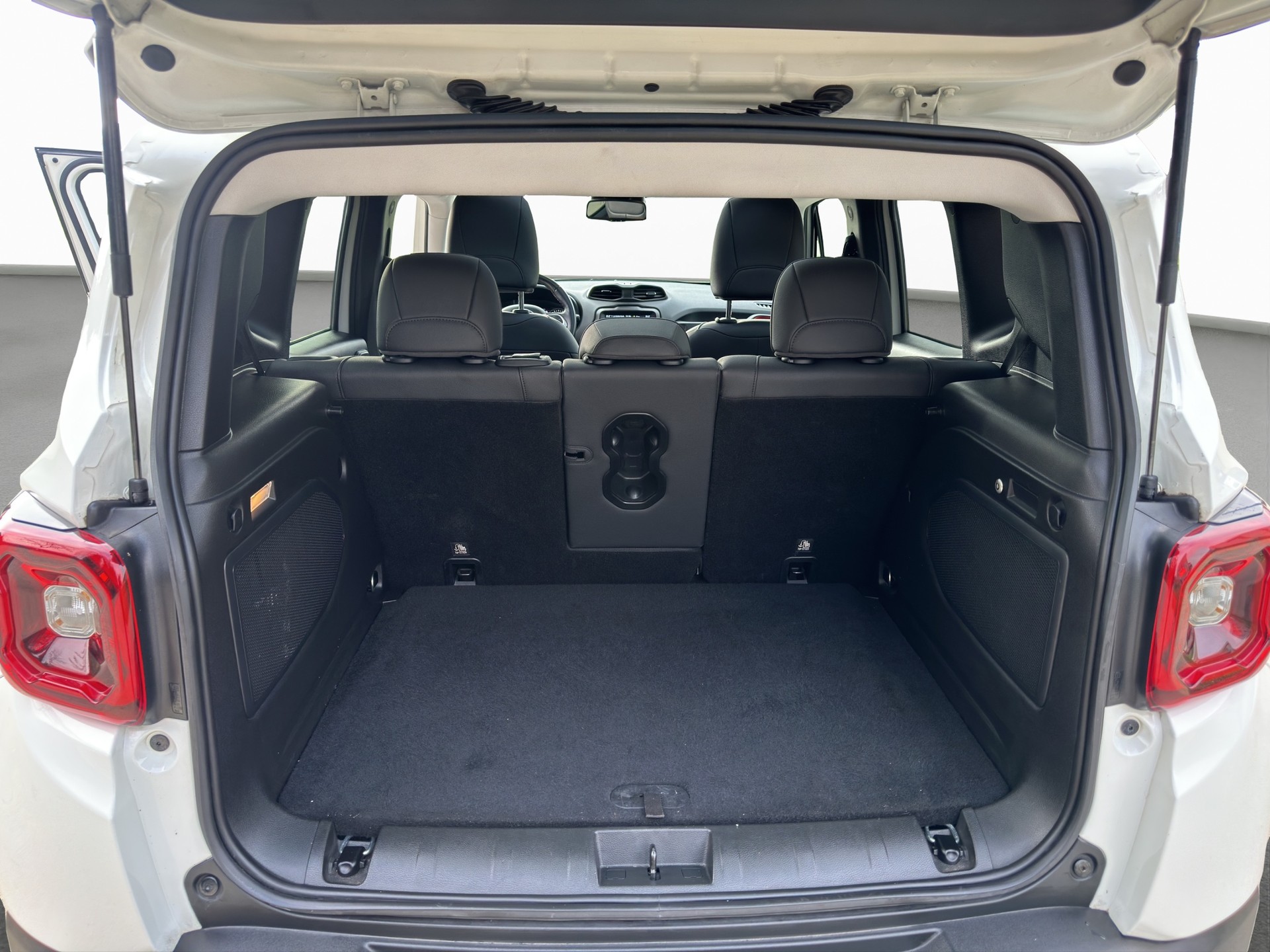 JEEP Renegade 2.0 MJ Trailhawk AWD + Low Range 9ATX-image-15