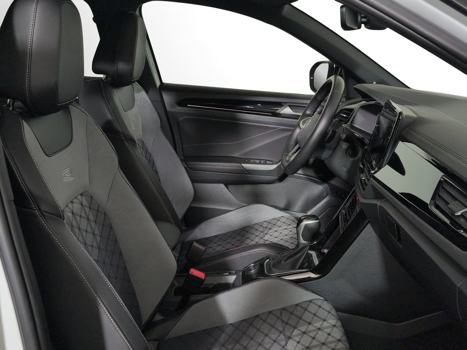 VW T-Roc 2.0 TSI R-Line DSG 4Motion-image-6