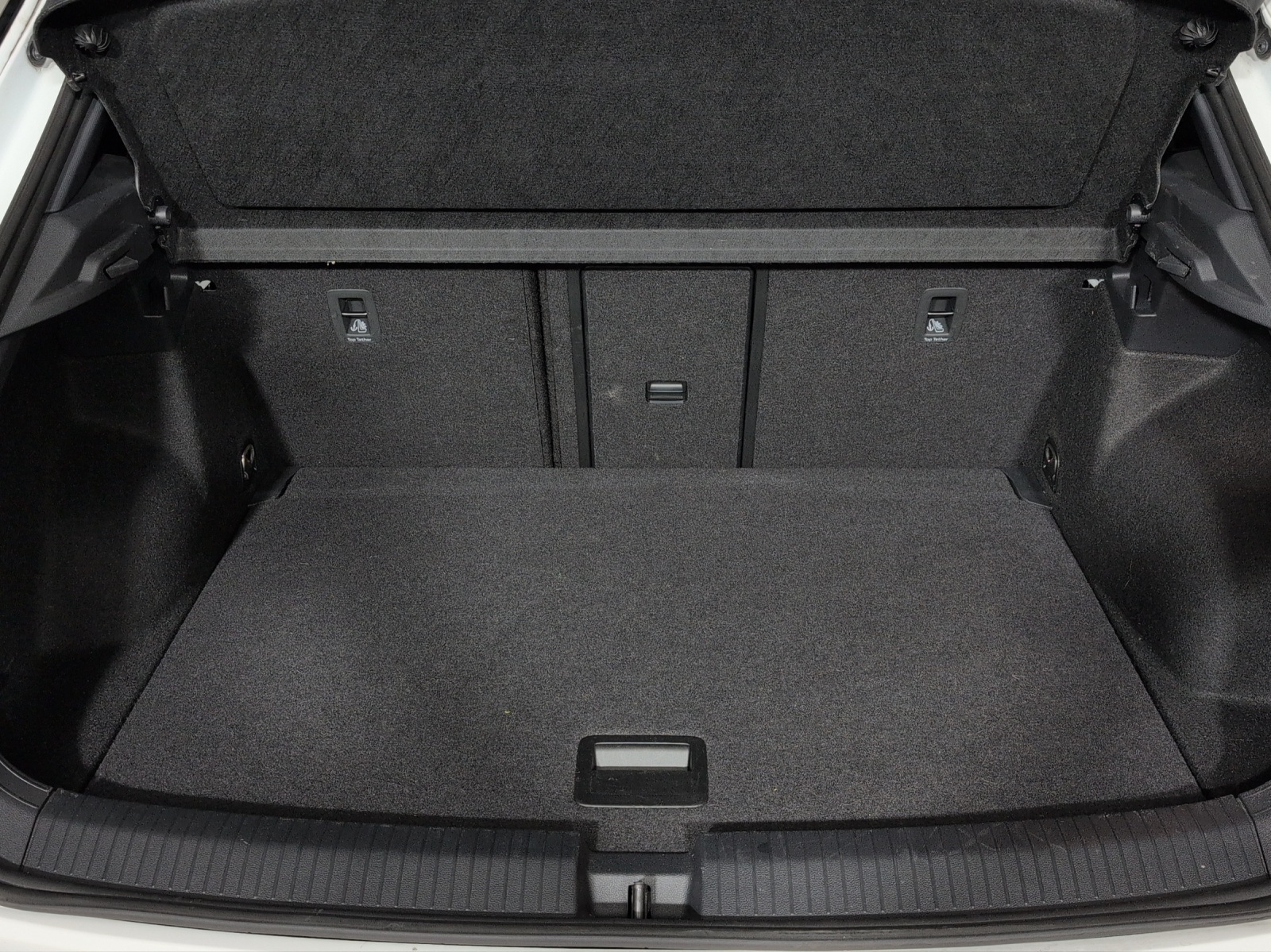 VW T-Roc 2.0 TSI R-Line DSG 4Motion-image-14