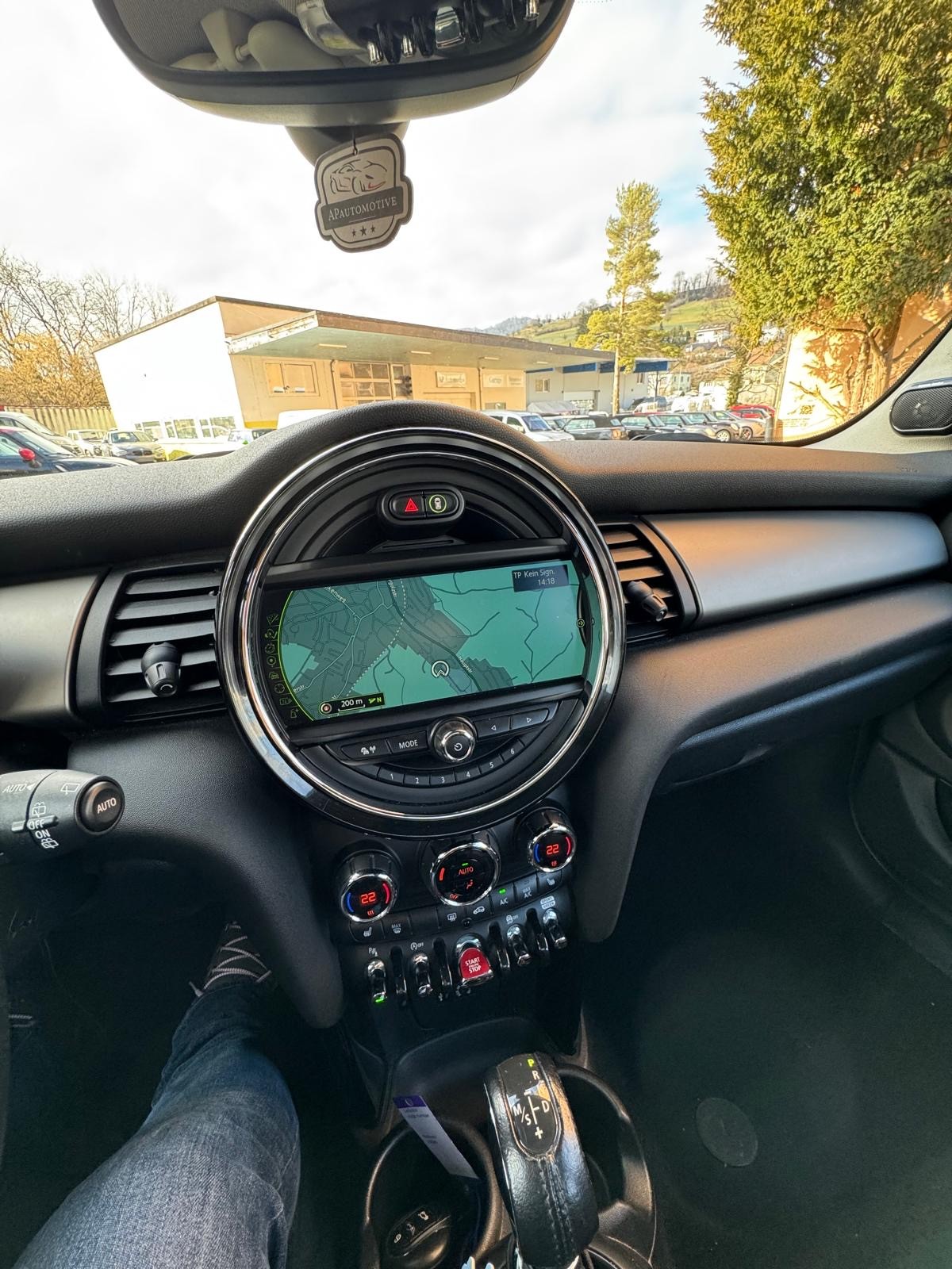 MINI Cooper Steptronic-image-5