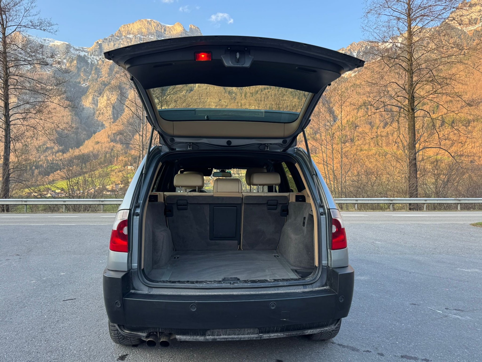 BMW X3 3.0i-image-7
