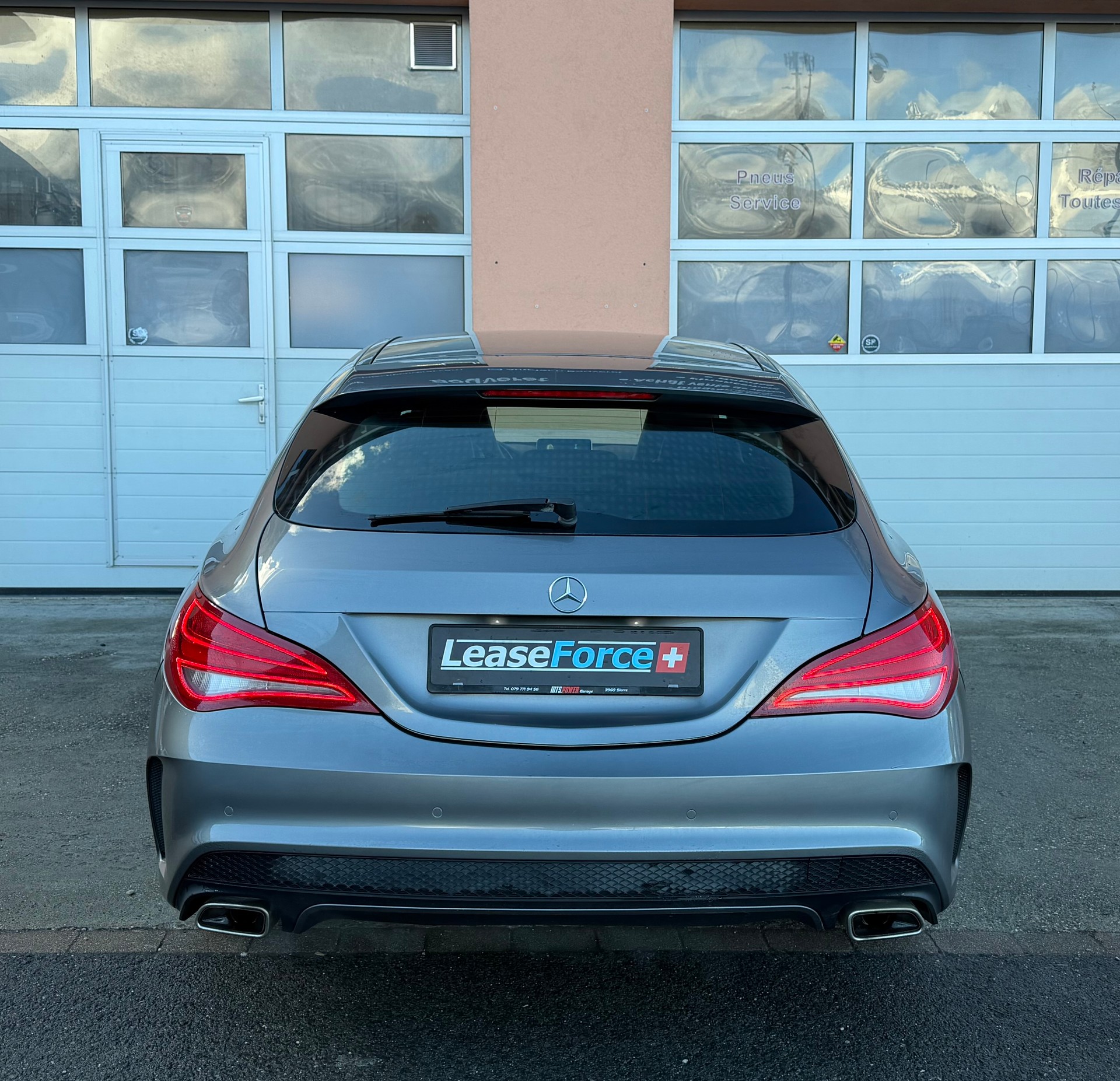 MERCEDES-BENZ CLA Shooting Brake 180 AMG Line 7G-DCT-image-5