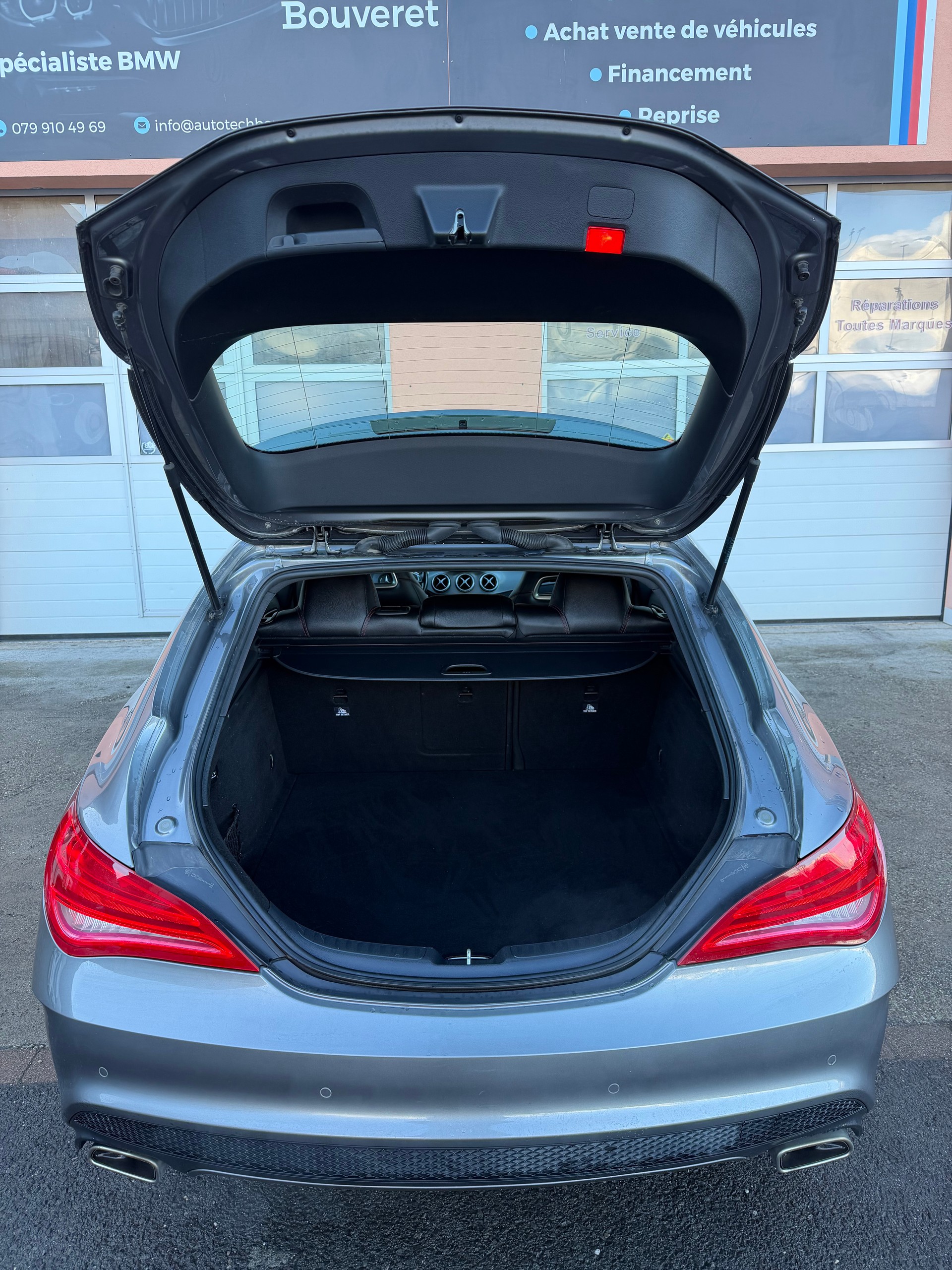 MERCEDES-BENZ CLA Shooting Brake 180 AMG Line 7G-DCT-image-7