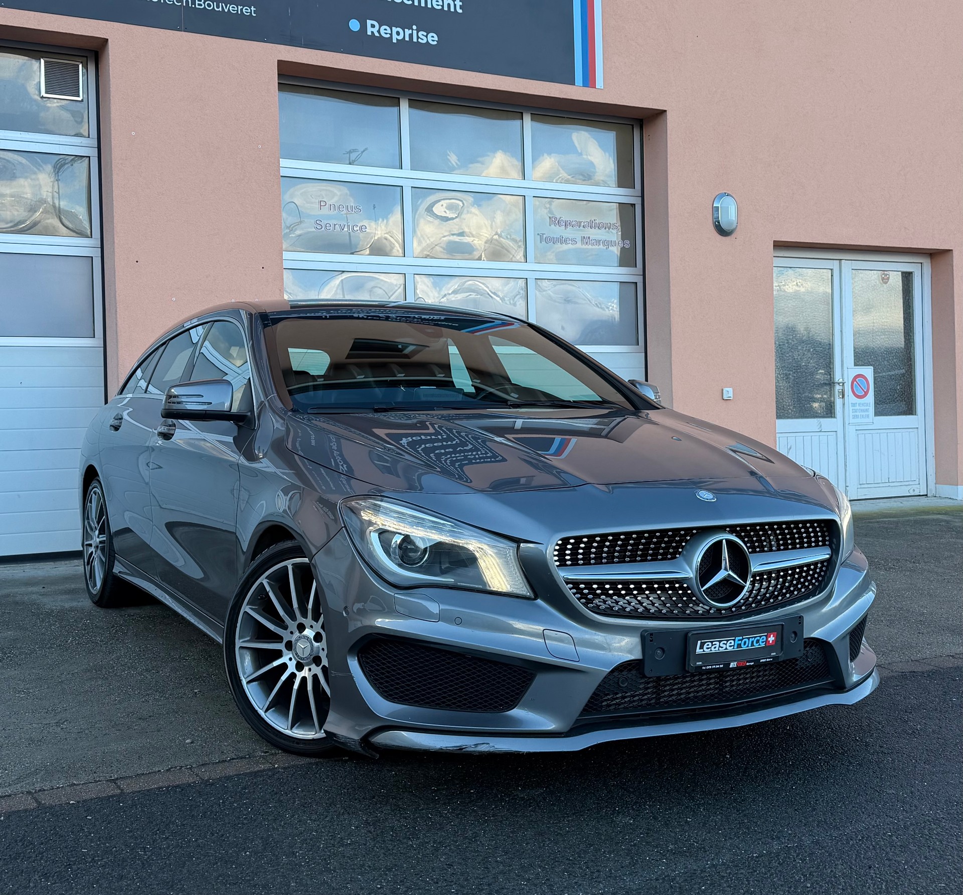 MERCEDES-BENZ CLA Shooting Brake 180 AMG Line 7G-DCT