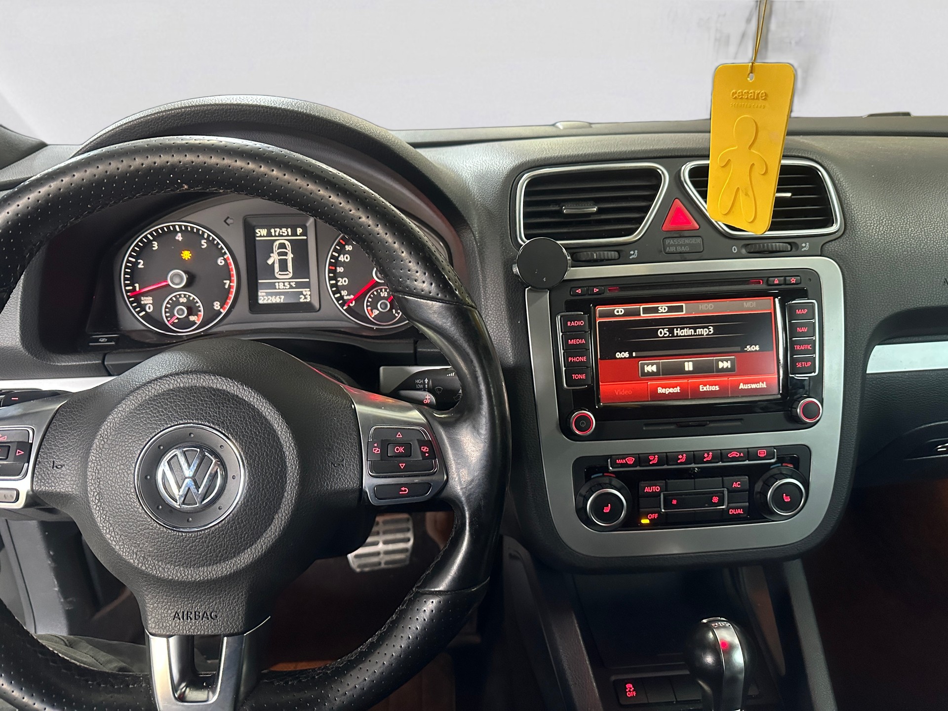 VW Scirocco 1.4 TSI Team DSG-image-9