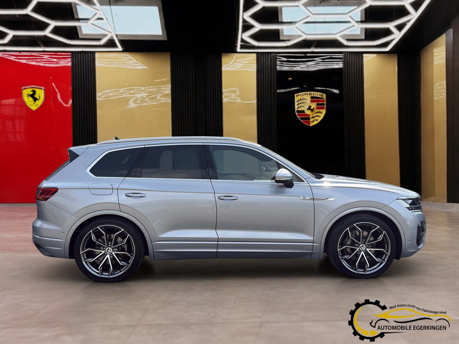 VW Touareg 3.0 V6 TSI R-Line-image-3