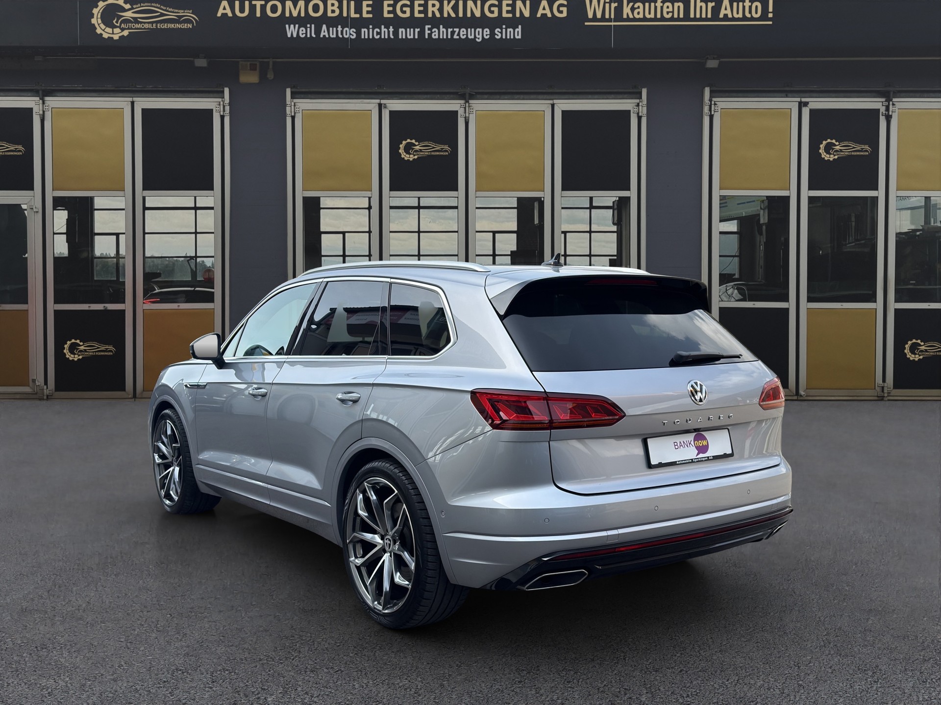 VW Touareg 3.0 V6 TSI R-Line-image-6